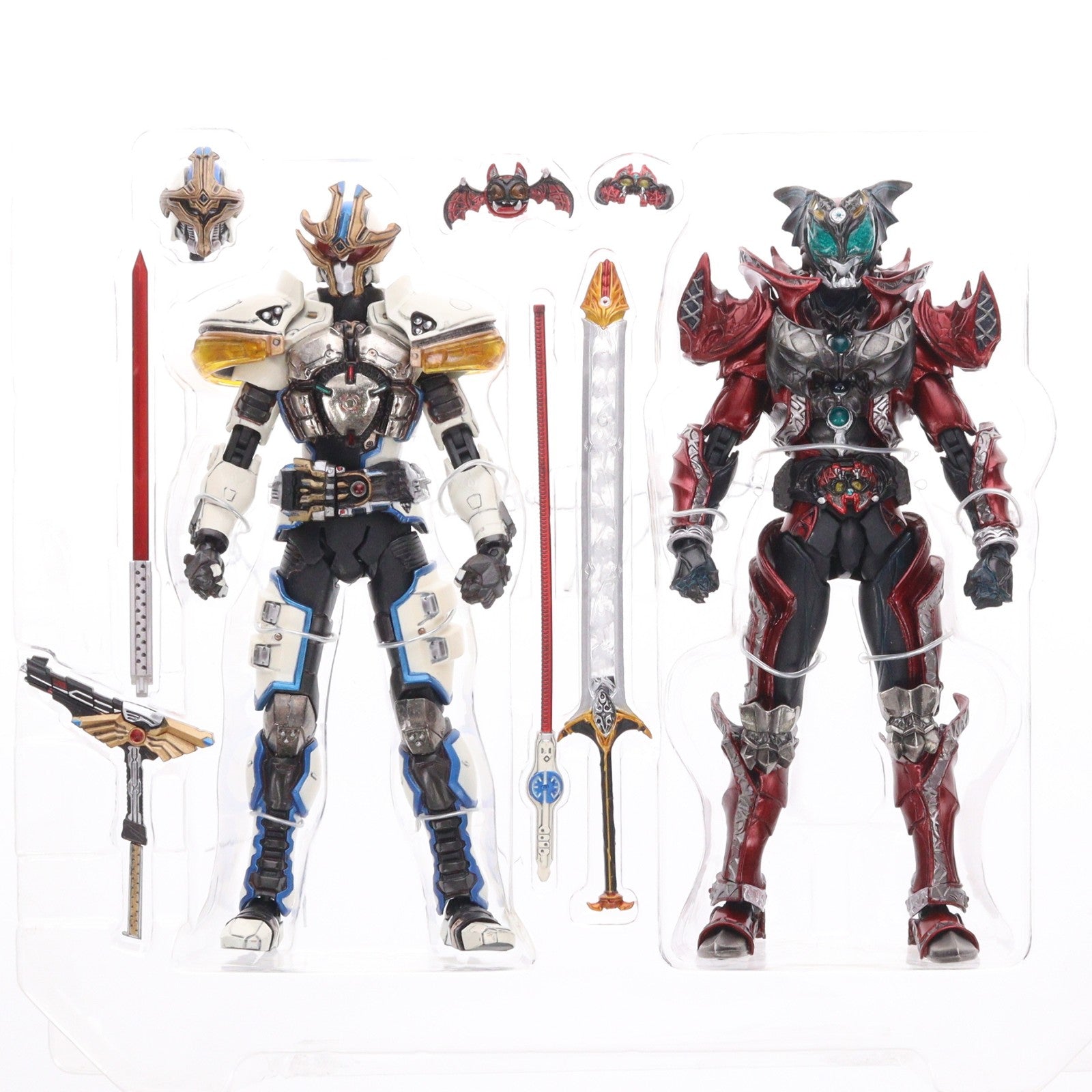 【中古即納】[FIG] S.I.C. VOL.54 仮面ライダーイクサ&仮面ライダーダークキバ 仮面ライダーキバ 完成品 可動フィギュア バンダイ(20100529)