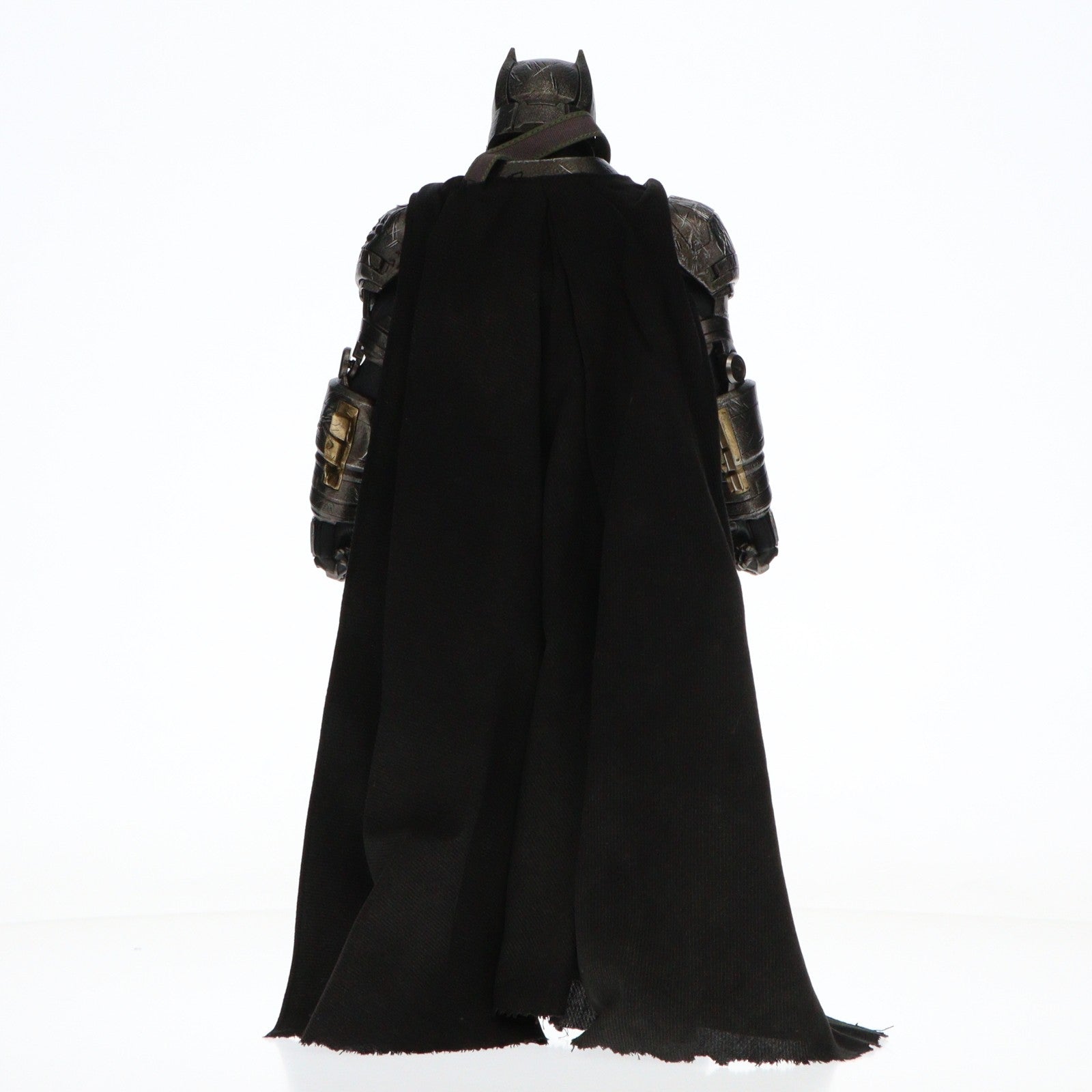【中古即納】[FIG] トイサピエンス限定 ムービー・マスターピース DIECAST アーマード・バットマン(2.0/デラックス版) バットマン vs スーパーマン ジャスティスの誕生 1/6 完成品 可動フィギュア(MM#743D63) ホットトイズ(20260131)