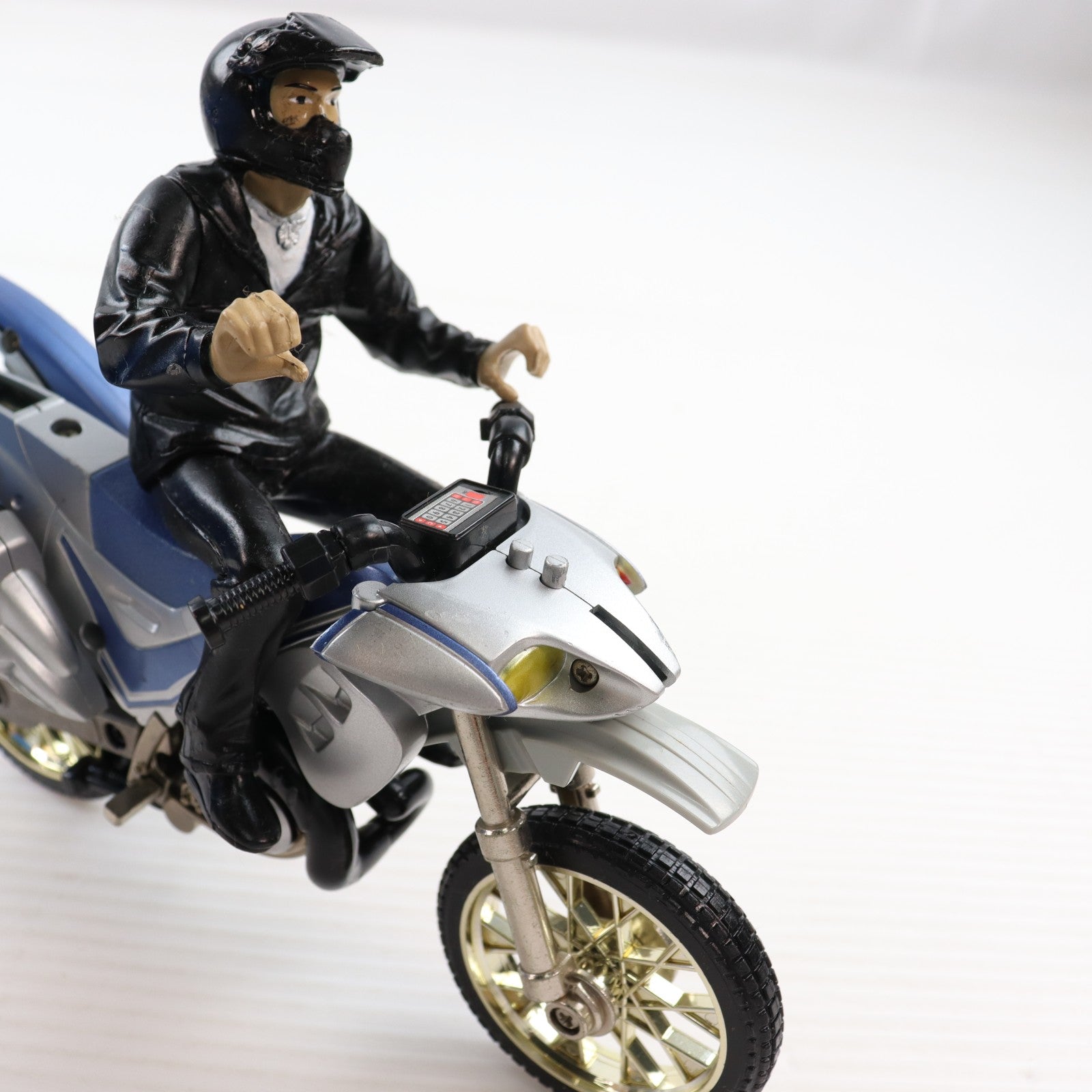 【中古即納】[FIG] 仮面ライダーワールド特別限定 ビートチェイサー2000 ブルーライン 仮面ライダークウガ 完成品 可動フィギュア バンダイ(20011231)