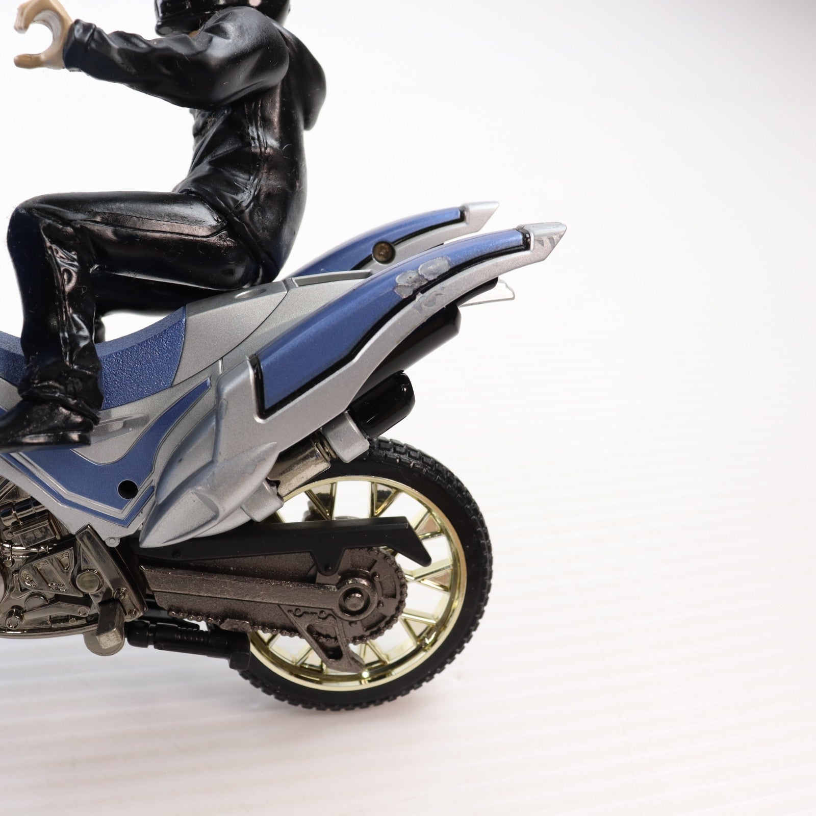 【中古即納】[FIG] 仮面ライダーワールド特別限定 ビートチェイサー2000 ブルーライン 仮面ライダークウガ 完成品 可動フィギュア バンダイ(20011231)