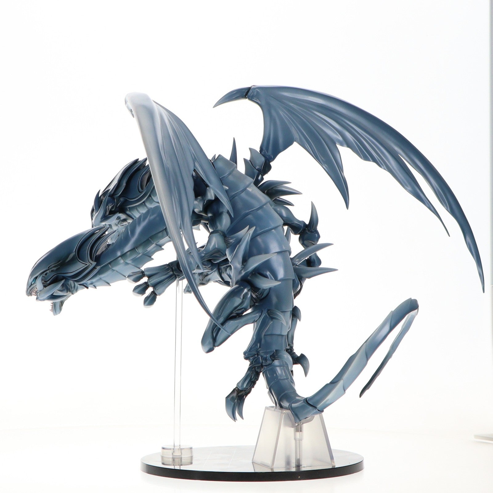 【中古即納】[FIG] 青眼の究極竜(ブルーアイズアルティメットドラゴン) 遊☆戯☆王デュエルモンスターズ 完成品 フィギュア あみあみ&KAIBA CORPORATION STORE限定 ホビージャパン/AMAKUNI(アマクニ)(20221231)