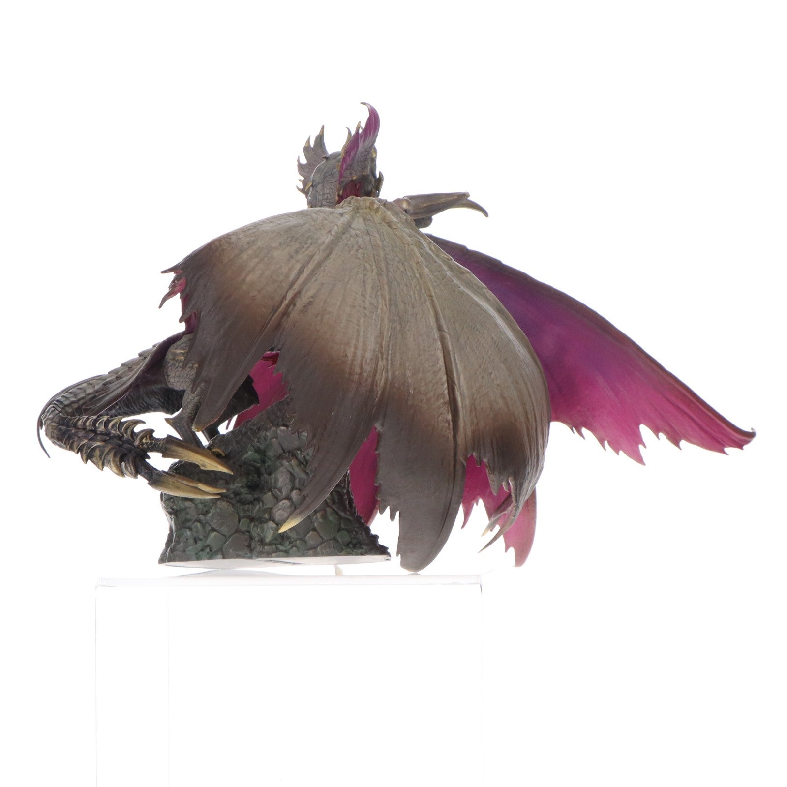 【中古即納】[FIG] カプコンフィギュアビルダー クリエイターズモデル 爵銀龍 メル・ゼナ モンスターハンターライズ:サンブレイク 完成品 フィギュア カプコン(20230419)