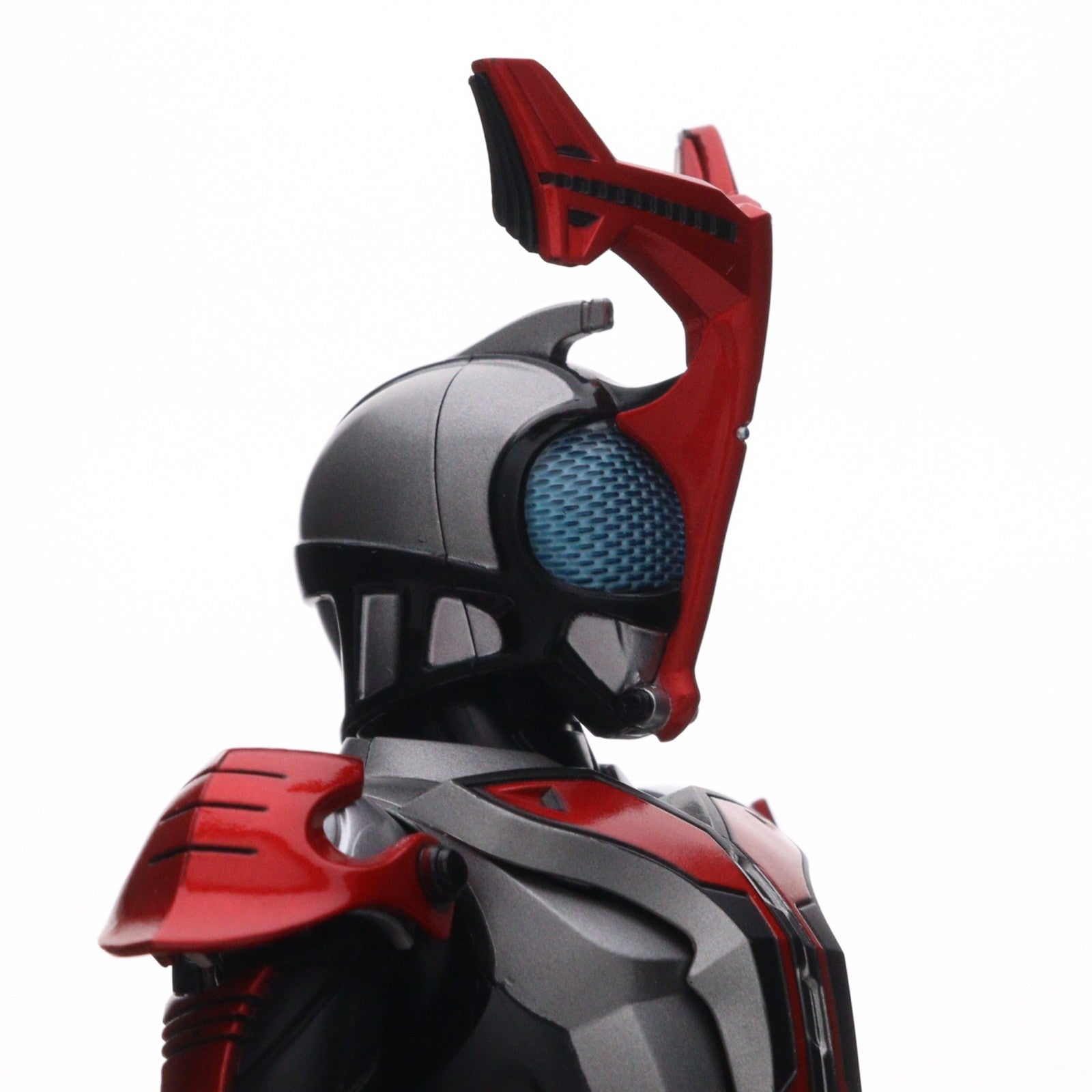 【中古即納】[FIG] 魂ウェブ商店限定 S.H.Figuarts(フィギュアーツ) 真骨彫製法 仮面ライダーカブト ハイパーフォーム 完成品 可動フィギュア バンダイ(20180228)