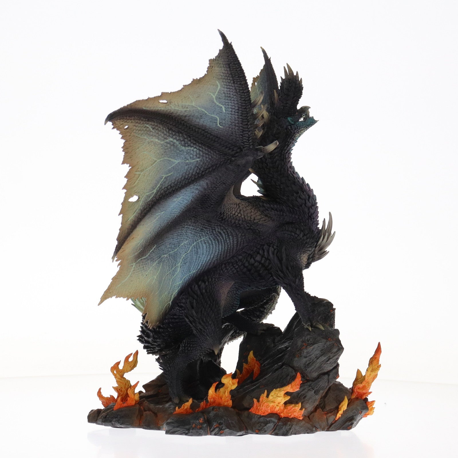 【中古即納】[FIG] (再販) カプコンフィギュアビルダー クリエイターズモデル 煌黒龍 アルバトリオン モンスターハンター 完成品 フィギュア カプコン(20250331)