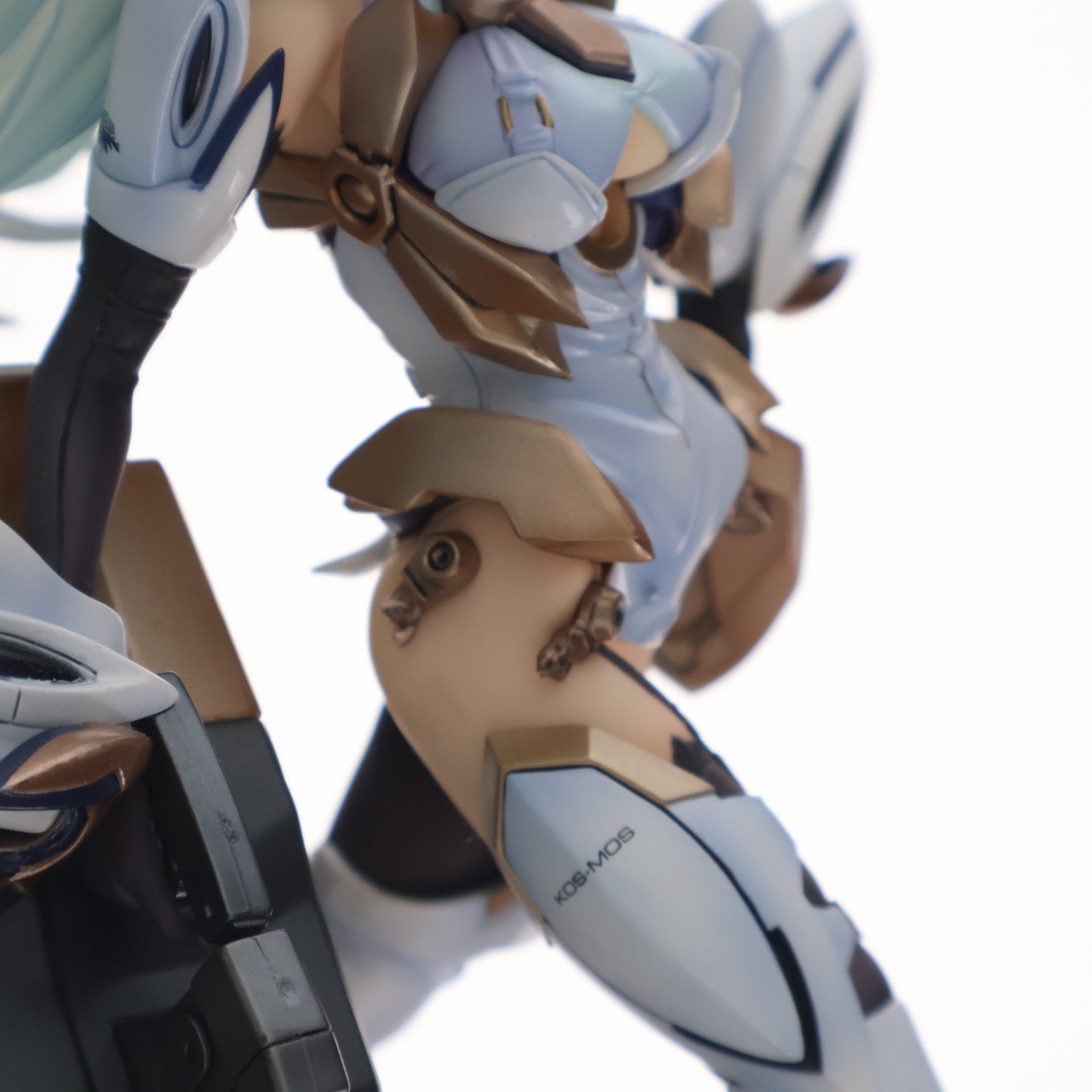【中古即納】[FIG] KOS-MOS(コスモス) Ver.4 ゼノサーガ エピソードIII [ツァラトゥストラはかく語りき] 1/8 完成品 フィギュア アルター(20071130)