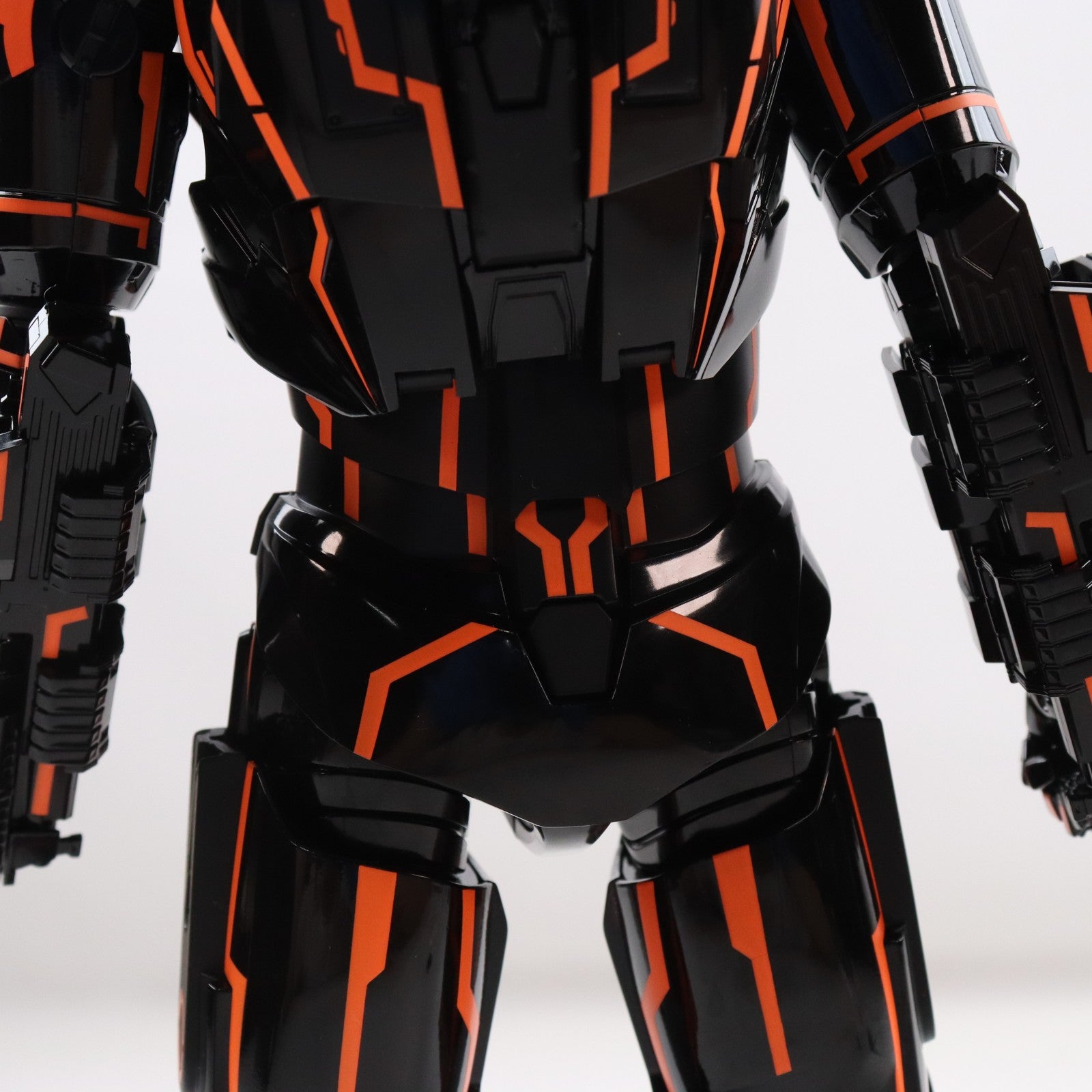 【中古即納】[FIG] ムービー・マスターピース DIECAST ウォーマシン(ネオンテック/オレンジ版) アイアンマン2 1/6 完成品 可動フィギュア アベンジャーズ/エンドゲーム エクスクルーシブ・ストア by ホットトイズ限定(MM#553D35) ホットトイズ(20200430)