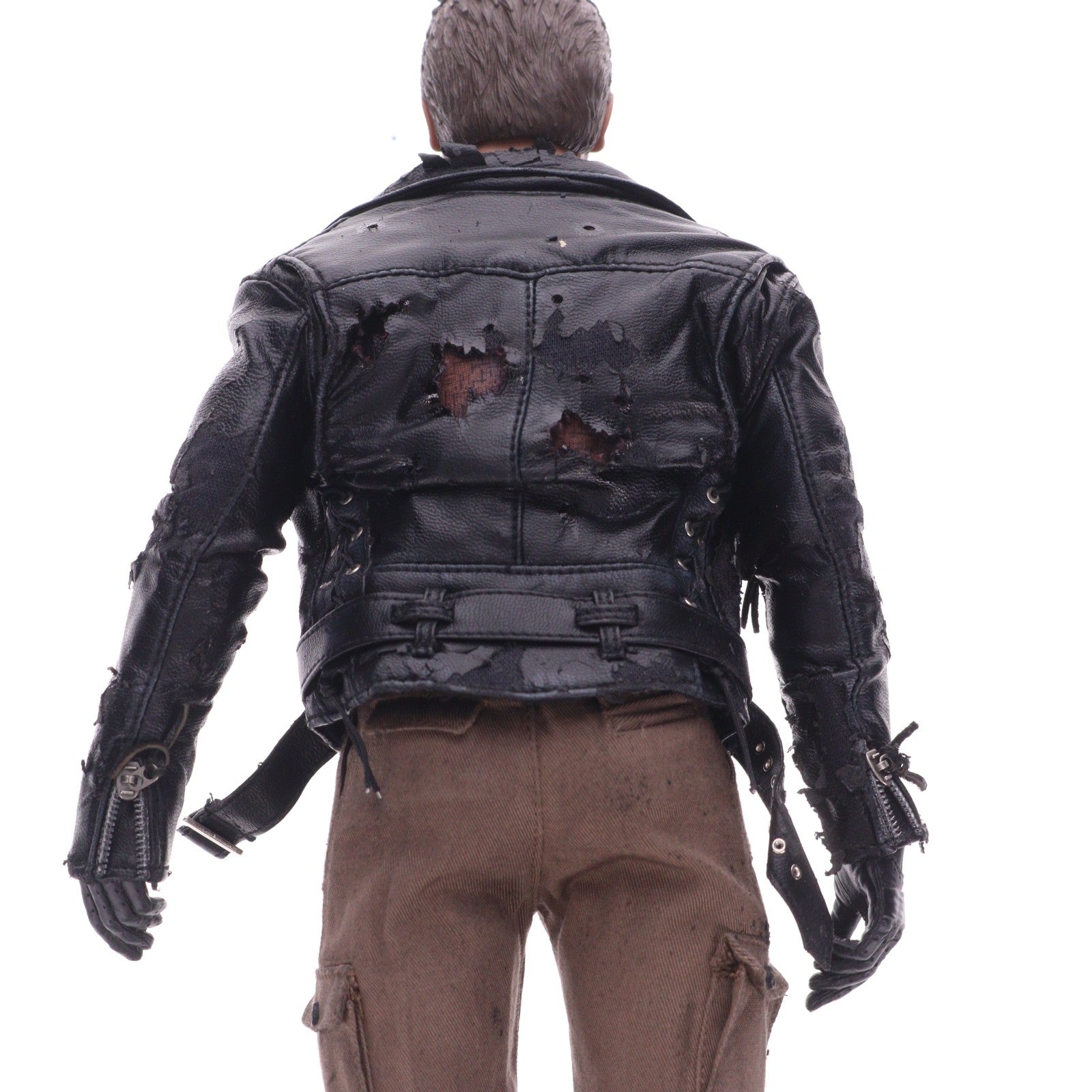 【中古即納】[FIG] ムービー・マスターピース T-800 バトルダメージ版 ターミネーター 完成品 アクションフィギュア(MMS238) ホットトイズ(20141029)