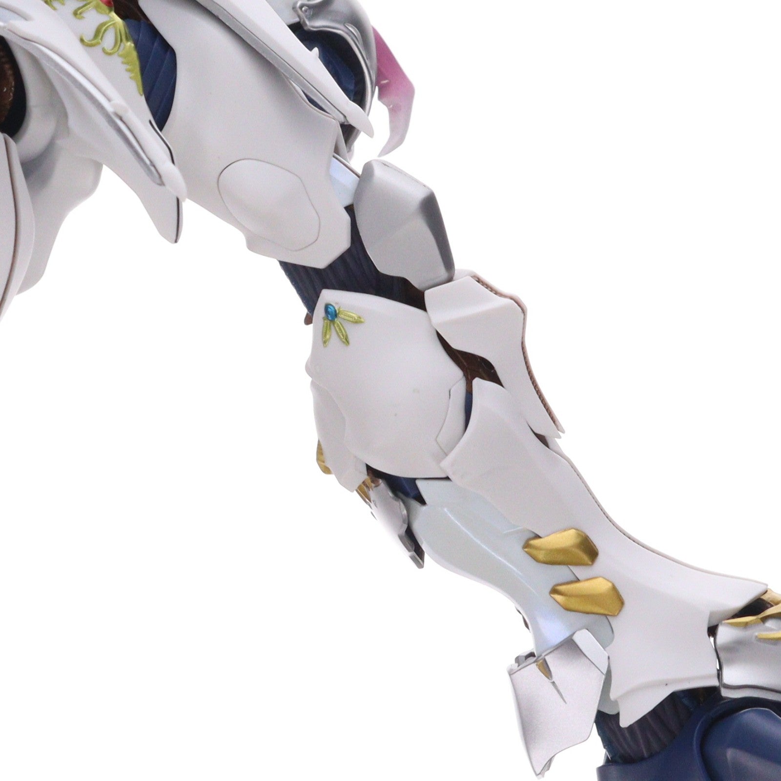 【中古即納】[FIG] 魂ウェブ商店限定 METAL BUILD DRAGON SCALE サーバイン(白き秘宝) 聖戦士ダンバイン New Story of Aura Battler DUNBINE 完成品 可動フィギュア バンダイスピリッツ(20251223)