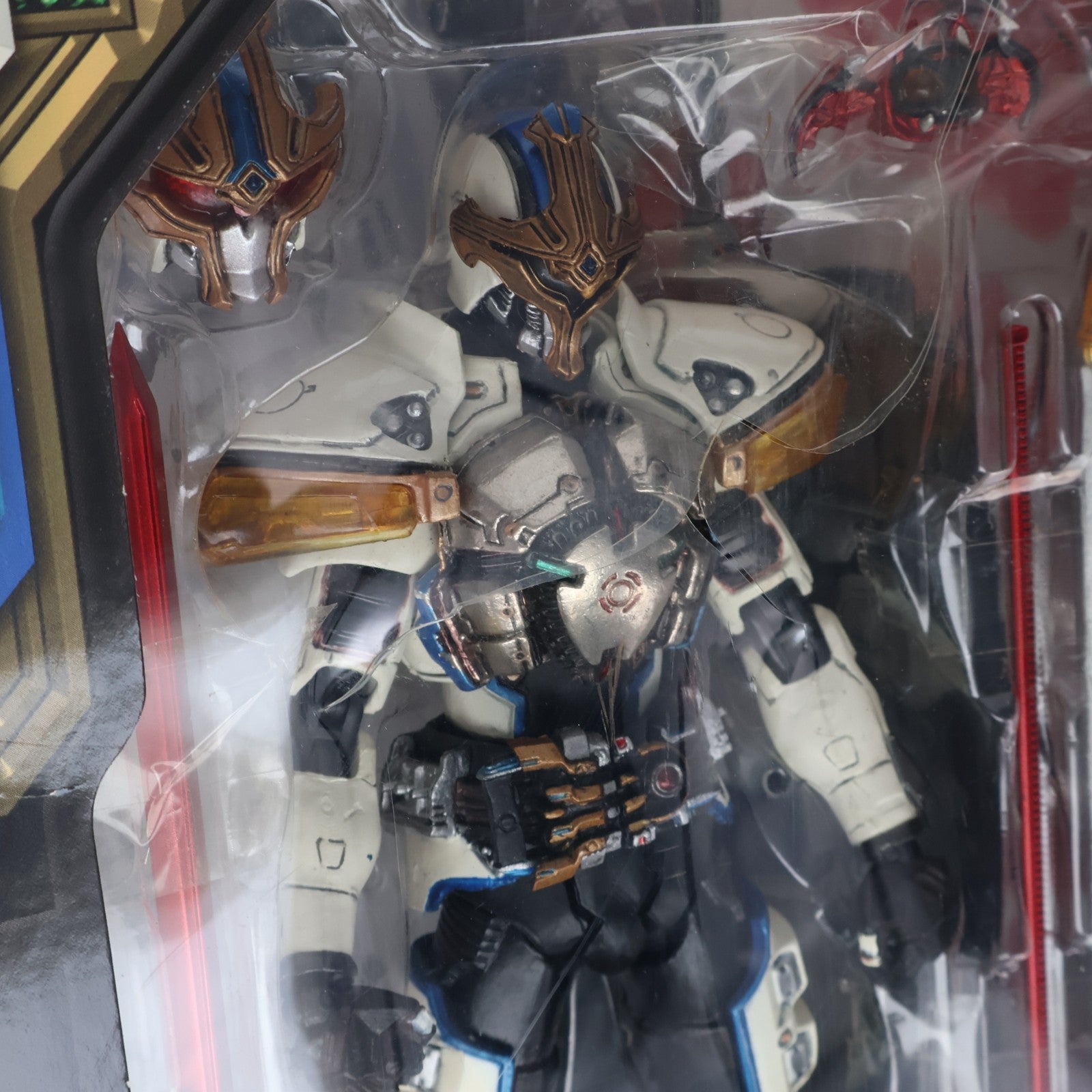 【中古即納】[FIG] S.I.C. VOL.54 仮面ライダーイクサ&仮面ライダーダークキバ 仮面ライダーキバ 完成品 可動フィギュア バンダイ(20100529)