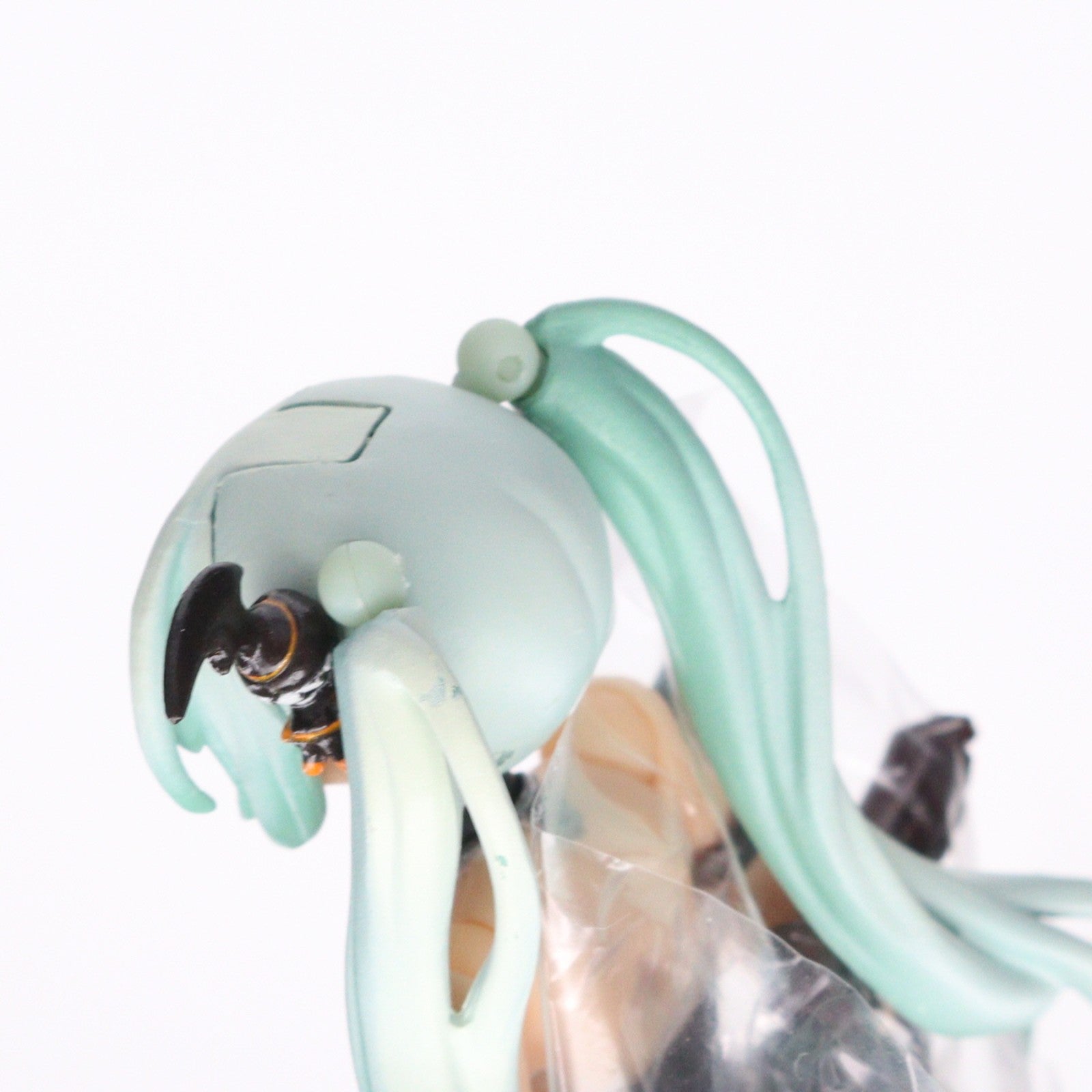 【中古即納】[FIG] リボルテック クイーンズブレイド EXTRA クイーンズゲイト 門を開く者アリス クイーンズゲイト 1/12 完成品 可動フィギュア 海洋堂(20101030)
