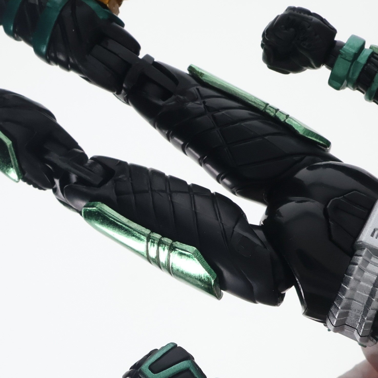【中古即納】[FIG] S.H.Figuarts(フィギュアーツ) キックホッパー 仮面ライダーカブト 完成品 可動フィギュア バンダイ(20110528)