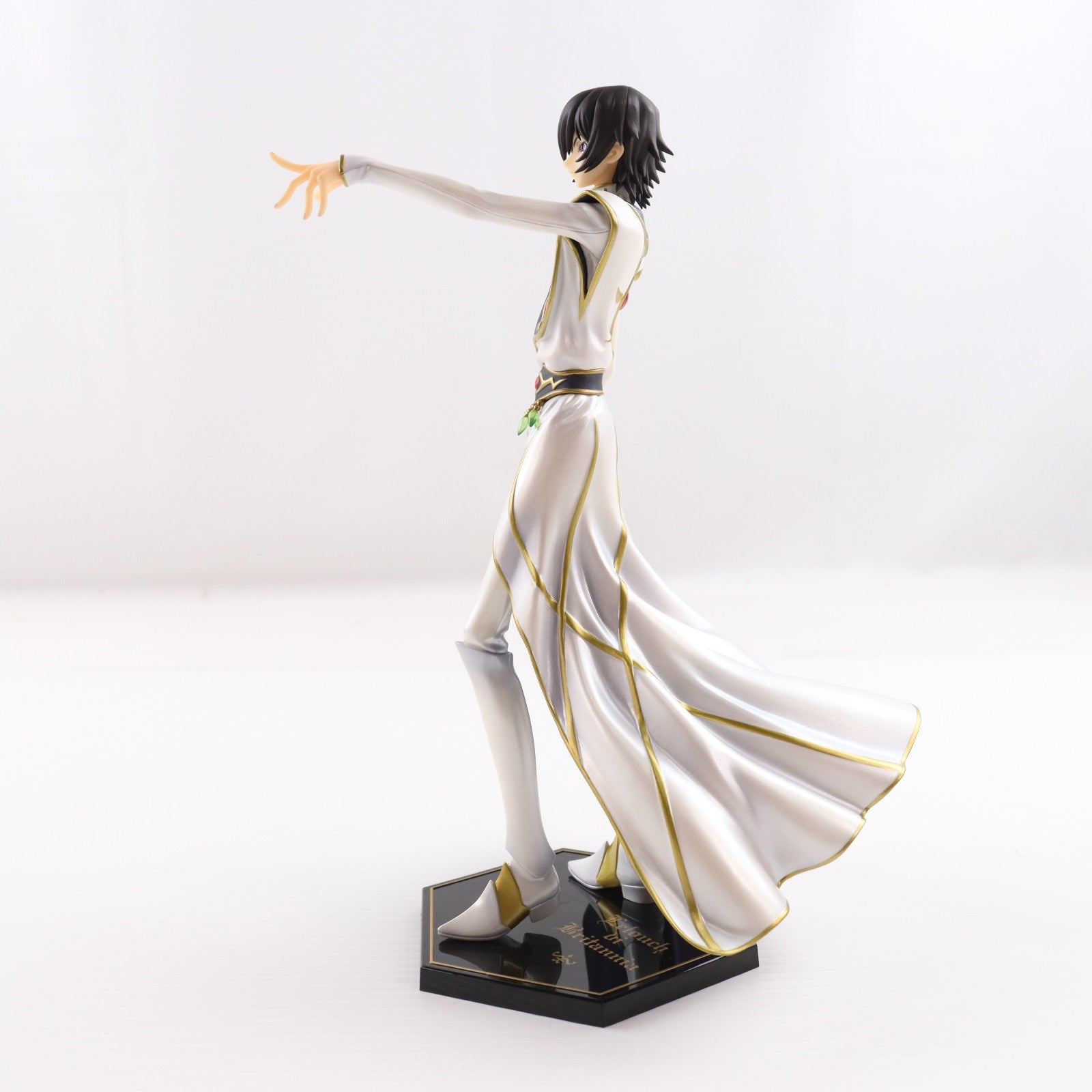 【中古即納】[FIG] (再販) G.E.M.シリーズ ルルーシュ・ヴィ・ブリタニア コードギアス 反逆のルルーシュR2 1/8 完成品 フィギュア アニメイト&一部オンラインショップ限定 メガハウス(20170630)