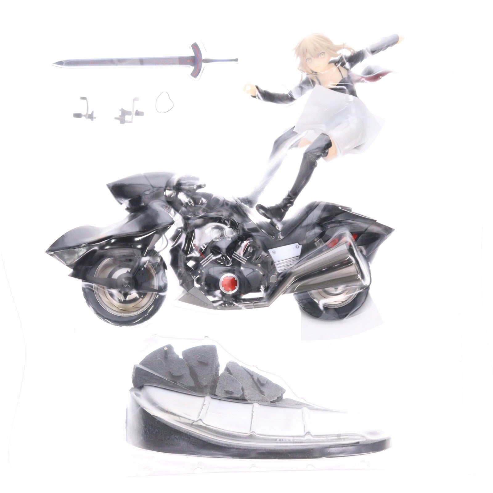【中古即納】[FIG] (再販) セイバー/アルトリア・ペンドラゴン〔オルタ〕&キュイラッシェ・ノワール Fate/Grand Order(フェイト/グランドオーダー) 1/8 完成品 フィギュア グッドスマイルカンパニー(20240922)