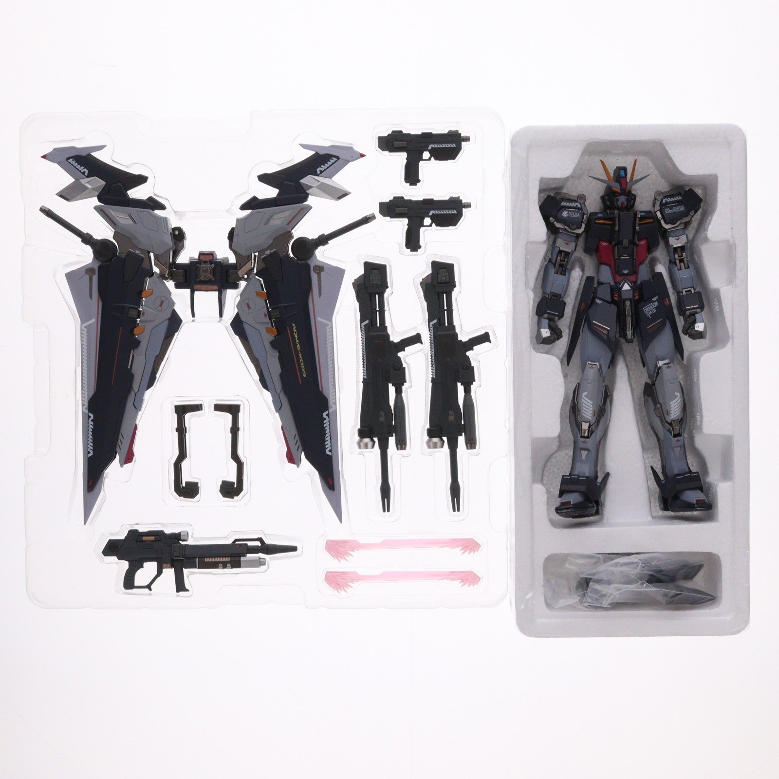 【中古即納】[FIG] METAL BUILD ストライクノワールガンダム(オルタナティブストライク Ver.) 機動戦士ガンダムSEED(シード) C.E.73 STARGAZER(スターゲイザー) 完成品 可動フィギュア TAMASHII NATION 2022&魂ウェブ商店限定 バンダイスピリッツ(20221115)