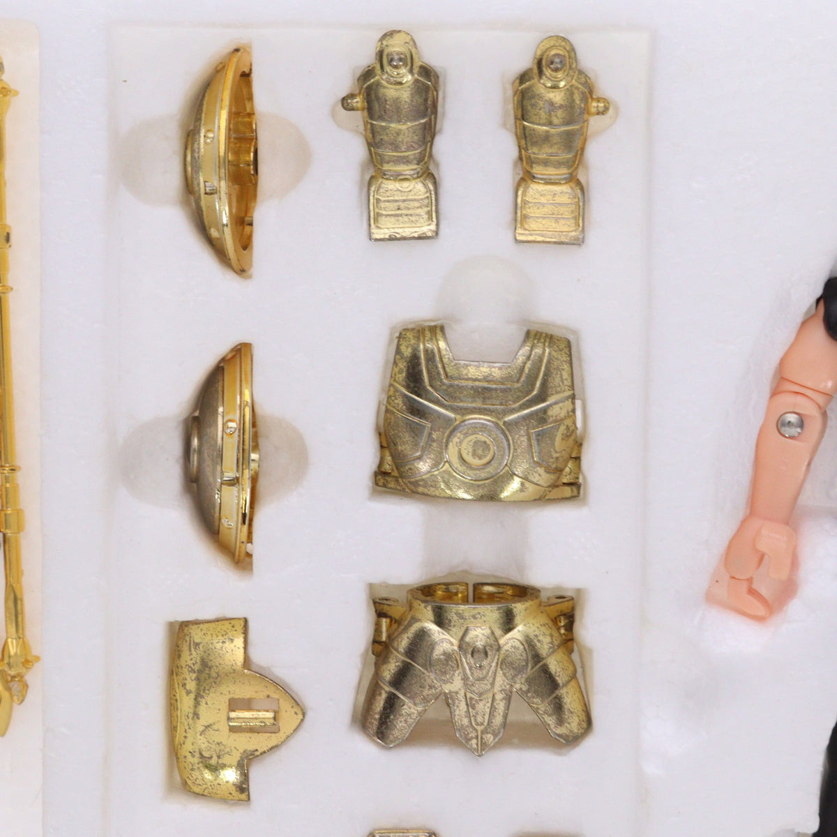 【中古即納】[FIG] 聖闘士聖衣大系 ライブラクロス(天秤座の童虎) 黄金聖衣 聖闘士星矢 完成品 可動フィギュア バンダイ(19881231)