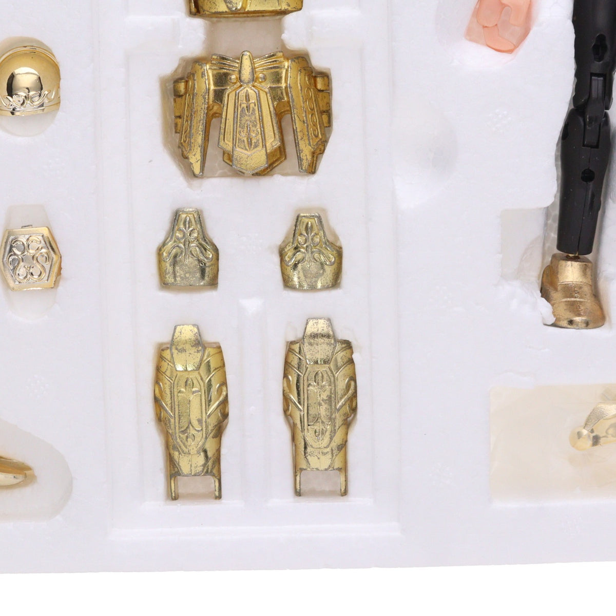【中古即納】[FIG] 聖闘士聖衣大系 バルゴクロス(乙女座のシャカ) 聖闘士星矢 完成品 可動フィギュア バンダイ(19991231)