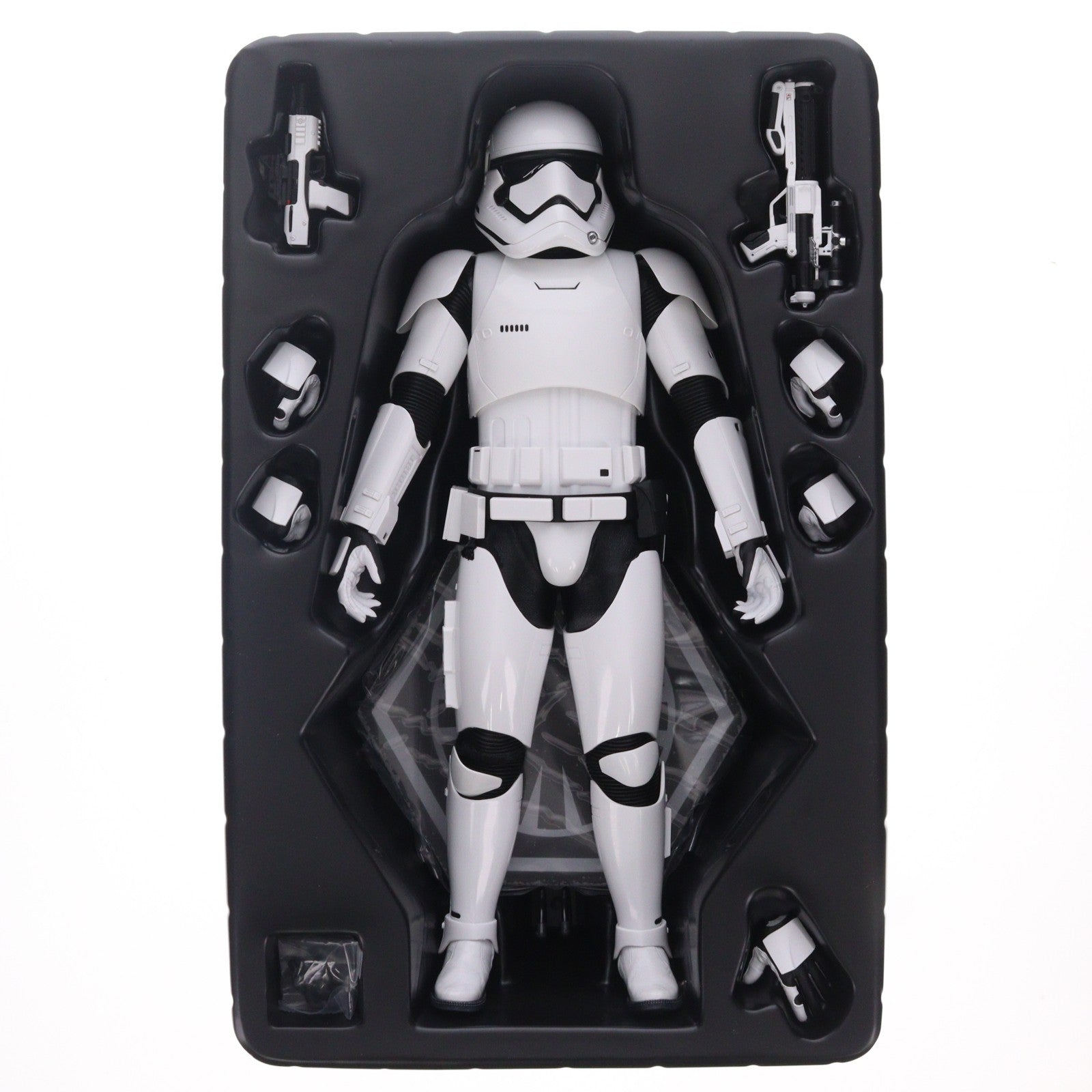 【中古即納】[FIG] ムービー・マスターピース ファースト・オーダー ストームトルーパー(通常版) STAR WARS(スター・ウォーズ)/フォースの覚醒 1/6 完成品 可動フィギュア(MMS317) ホットトイズ(20151223)
