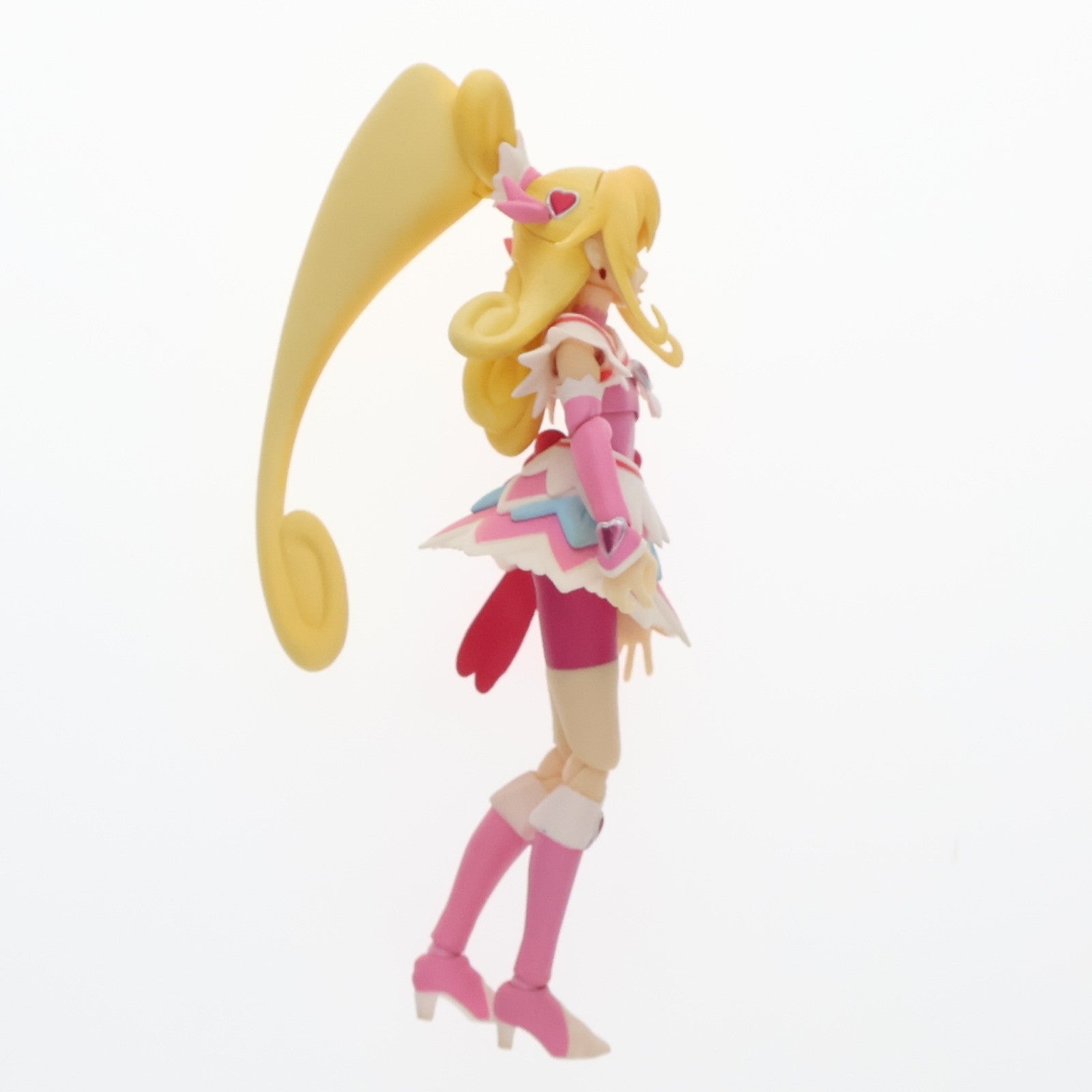 【中古即納】[FIG] S.H.Figuarts(フィギュアーツ) キュアハート ドキドキ!プリキュア 完成品 可動フィギュア バンダイ(20140531)