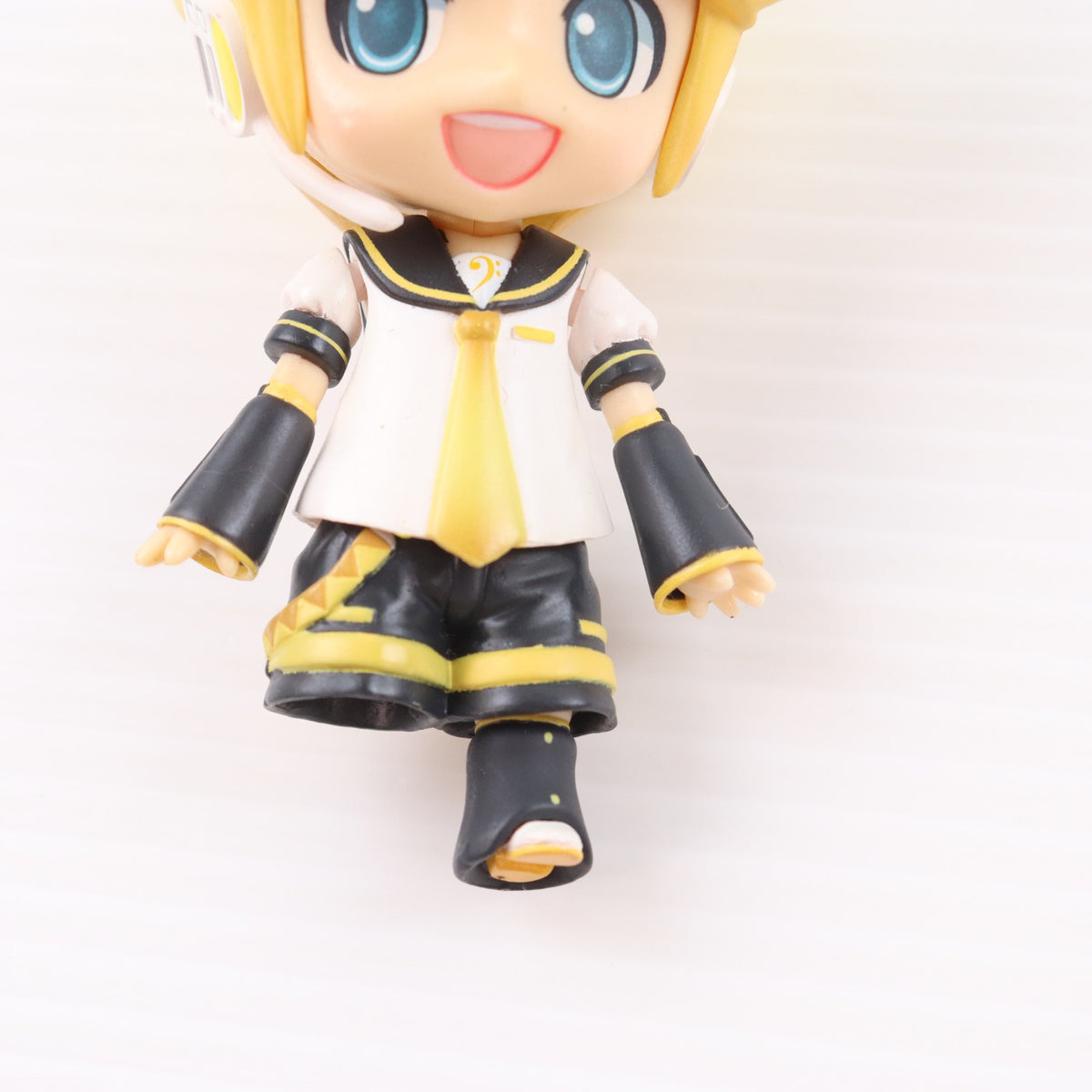 【中古即納】[FIG] ねんどろいど 040 鏡音レン(かがみねれん) キャラクターボーカルシリーズ02 鏡音リン・レン 完成品 可動フィギュア グッドスマイルカンパニー(20081112)