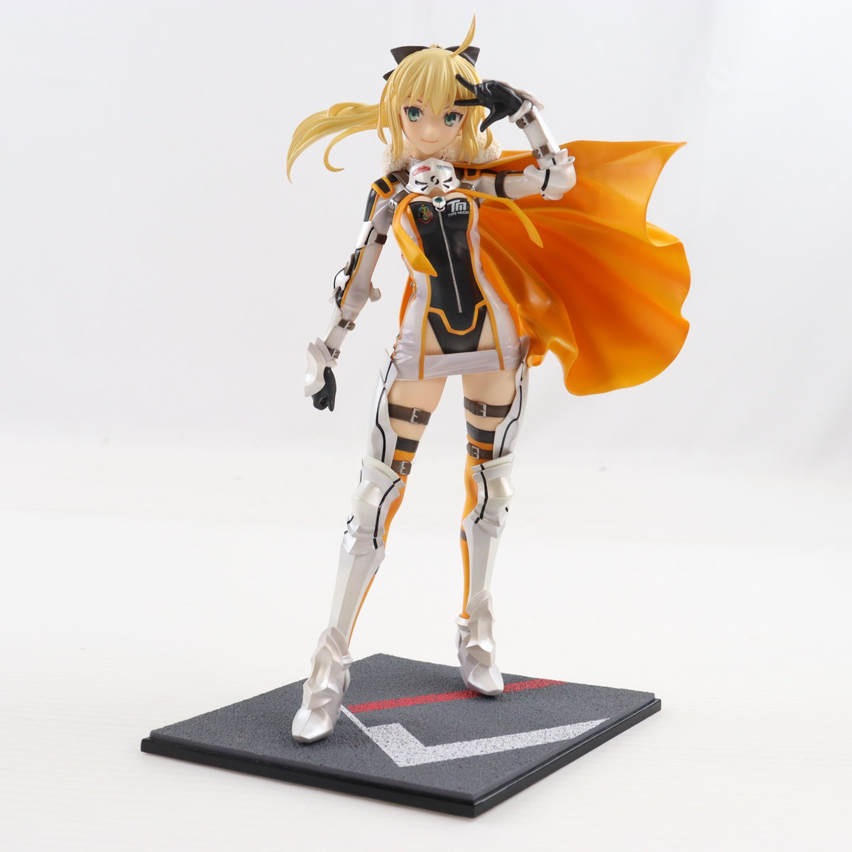 【中古即納】[FIG] アルトリア・ペンドラゴン レーシングVer. GOODSMILE RACING & TYPE-MOON RACING(グッドスマイルレーシング&タイプムーンレーシング) 1/7 完成品 フィギュア グッドスマイルカンパニー(20210429)