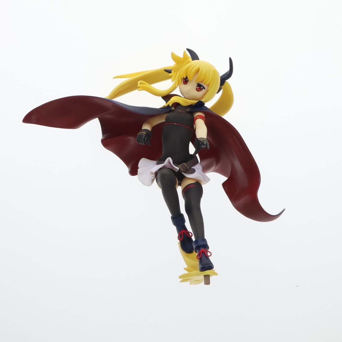 【中古即納】[FIG] レジーニャ! フェイト・テスタロッサ ストライクVer. 魔法少女リリカルなのは The MOVIE 1st 完成品 フィギュア コスパ(20130531)