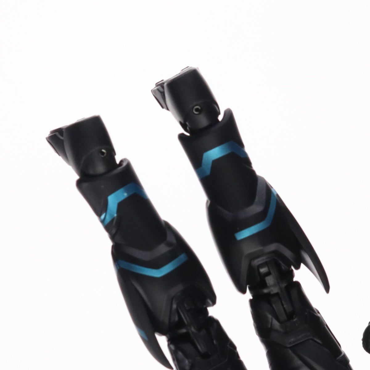 【中古即納】[FIG] スリーブ無し 魂ウェブ商店限定 S.H.Figuarts(フィギュアーツ) 仮面ライダーXギーツ 仮面ライダーギーツ 4人のエースと黒狐 完成品 可動フィギュア バンダイスピリッツ(20251112)