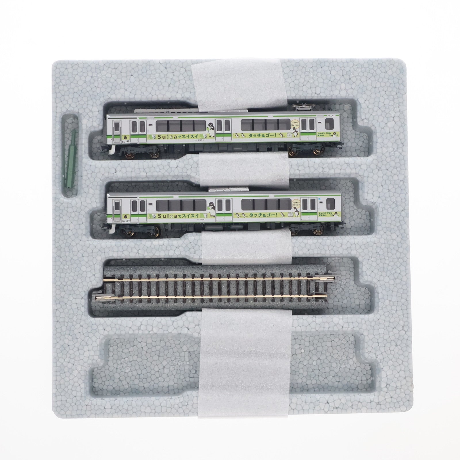 【中古即納】[RWM] E127系0番台新潟色 Suicaのペンギンラッピング車両 2両セット(動力付き) Nゲージ 鉄道模型 KATO(カトー)(20101031)