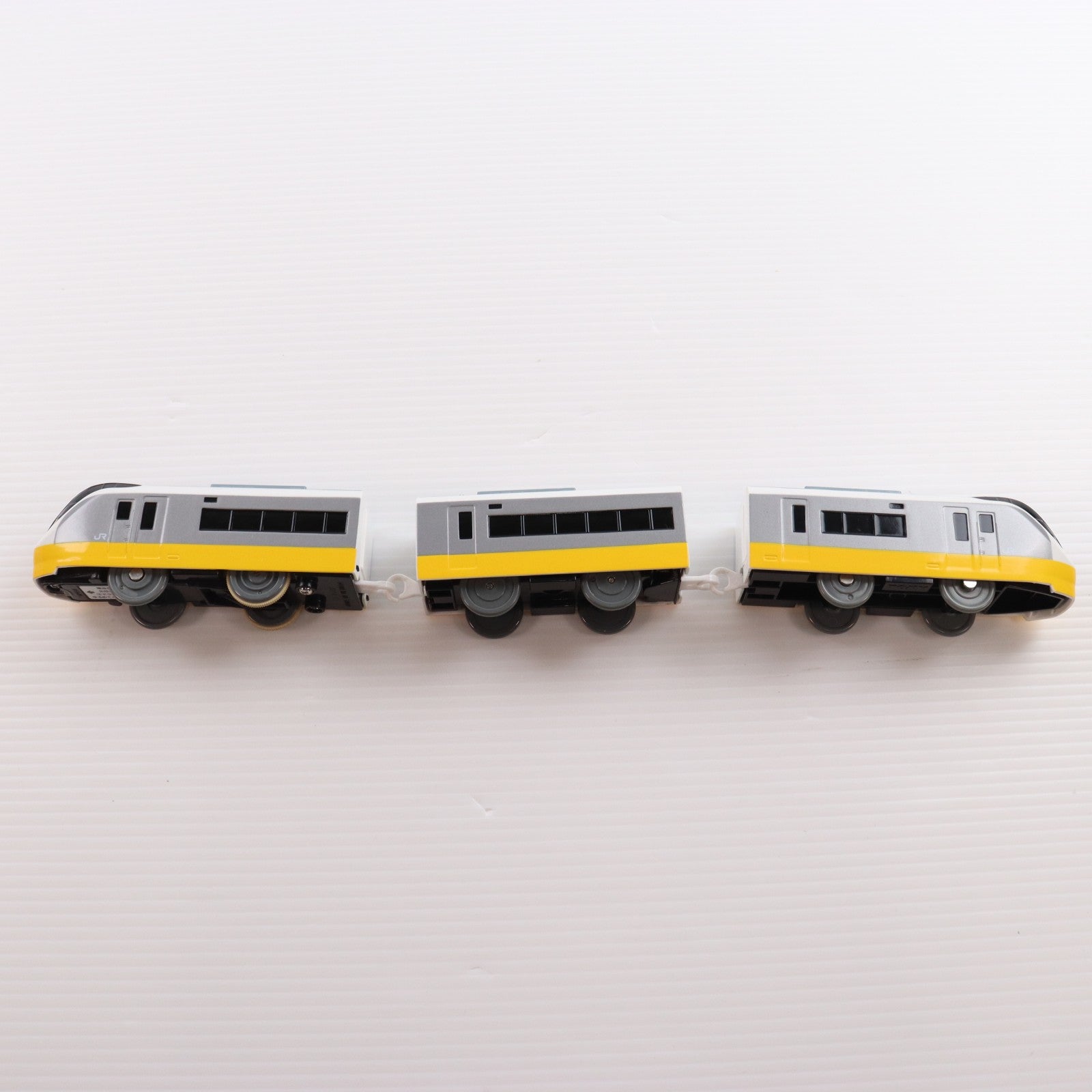 【中古即納】[RWM] プラレール S-19 E657系特急ひたち(リバイバルカラー黄色)(動力付き) 鉄道模型 タカラトミー(20241207)