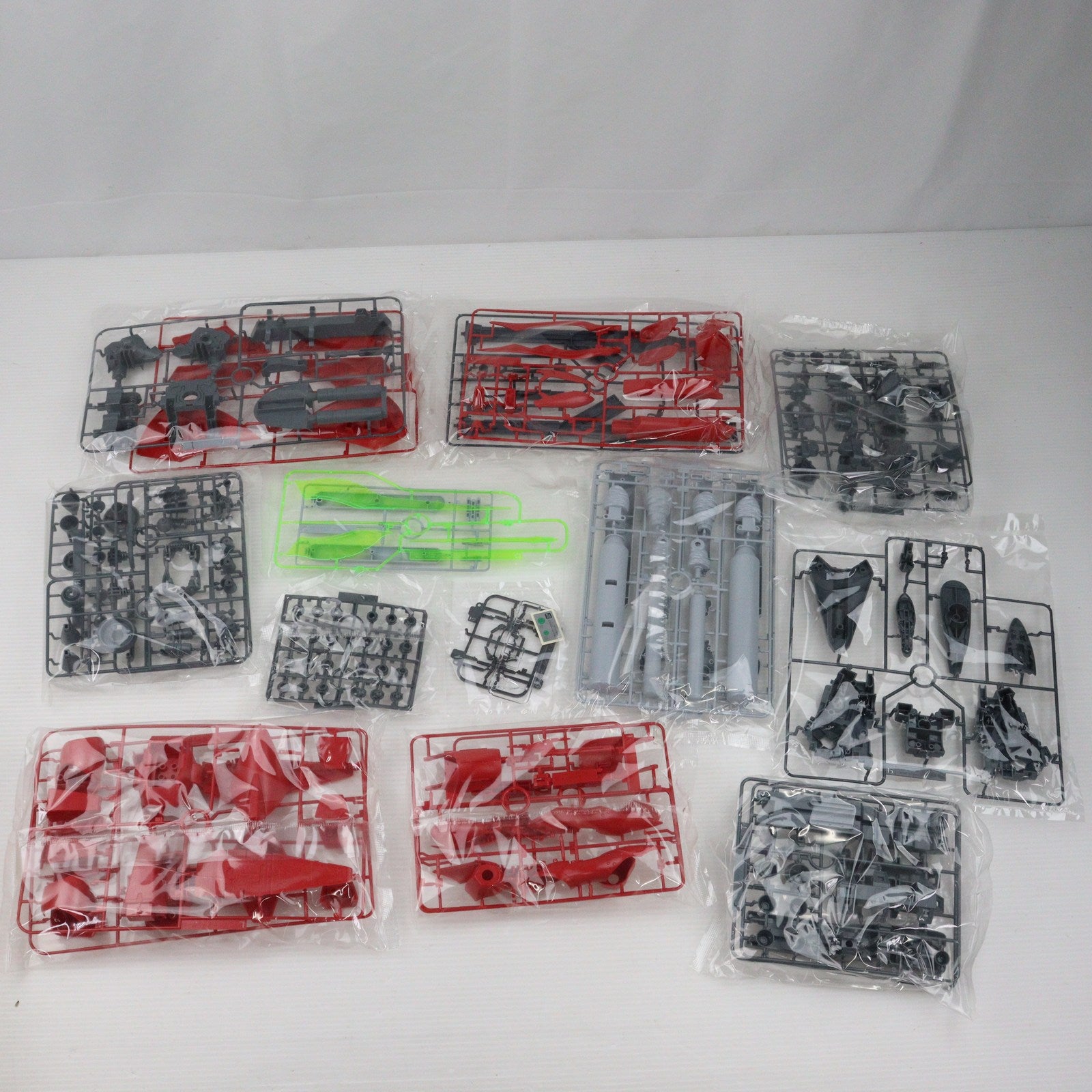 【中古即納】[PTM]RE/100 1/100 MSN-04II ナイチンゲール 機動戦士ガンダム 逆襲のシャア ベルトーチカ・チルドレン プラモデル(0192082) バンダイ(20140913)