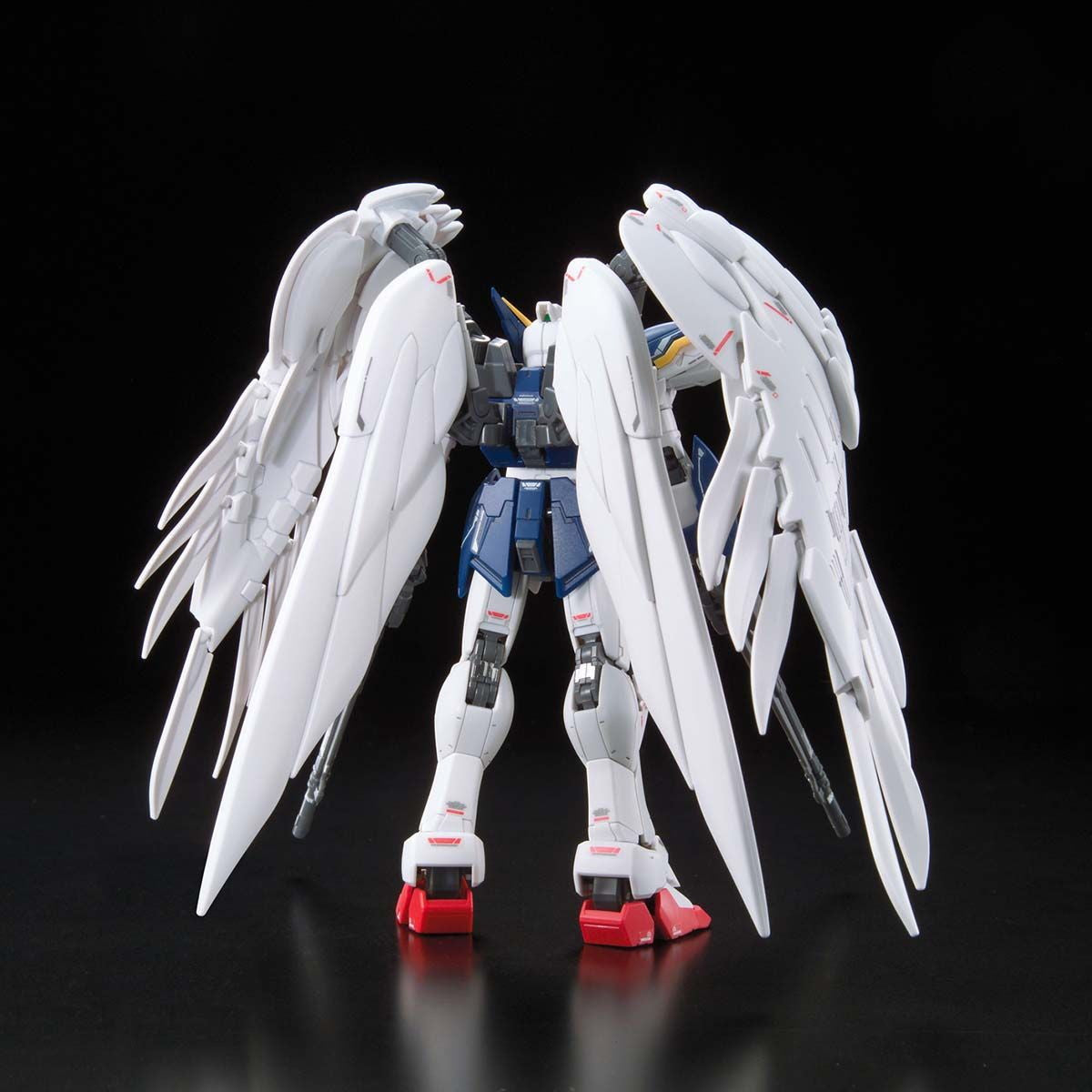 【中古即納】[PTM] (再販) RG 1/144 XXXG-00W0 ウイングガンダムゼロ EW 新機動戦記ガンダムW Endless Waltz(エンドレスワルツ) プラモデル(5061602) バンダイスピリッツ(20241002)