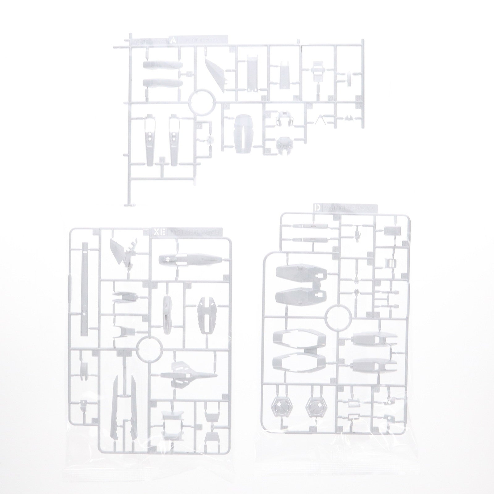 【中古即納】[PTM] ガンダムベース限定 MG 1/100 LM314V23/24 V2アサルトバスターガンダムVer.Ka チタニウムフィニッシュ 機動戦士Vガンダム プラモデル(5058990) バンダイスピリッツ(20200530)