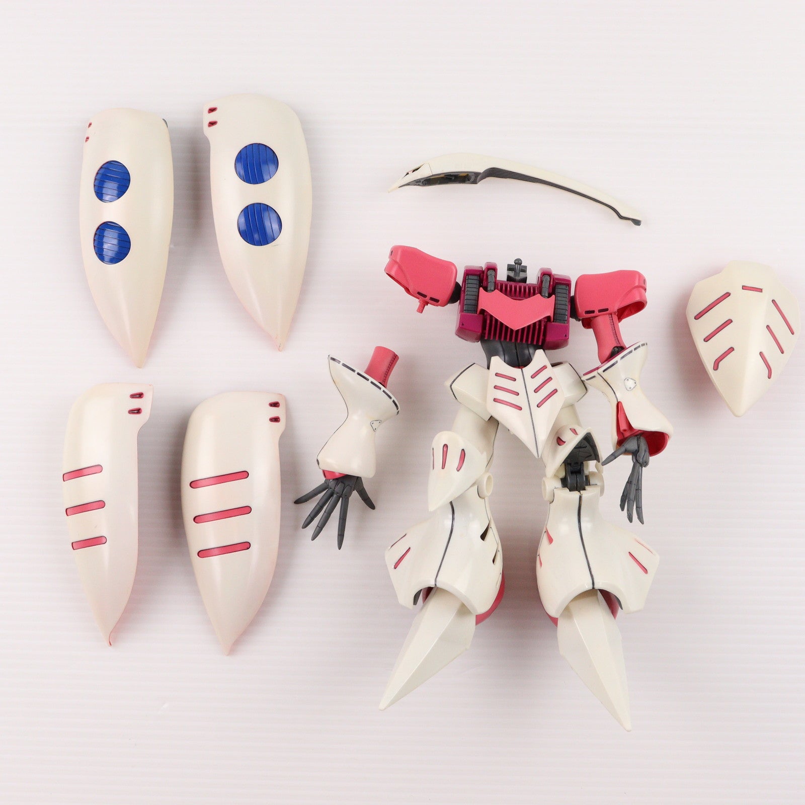 【中古即納】[PTM] MG 1/100 AMX-004 キュベレイ 機動戦士Zガンダム プラモデル(0104021) バンダイ(20181016)