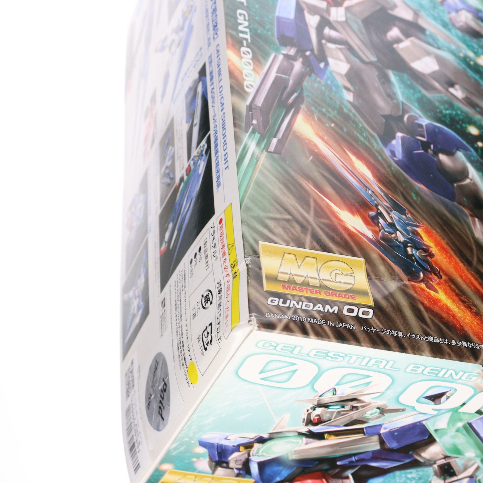 【中古即納】[PTM] MG 1/100 GNT-0000 ダブルオークアンタ 劇場版 機動戦士ガンダム00(ダブルオー) -A wakening of the Trailblazer- プラモデル(0165654) バンダイ(20101120)