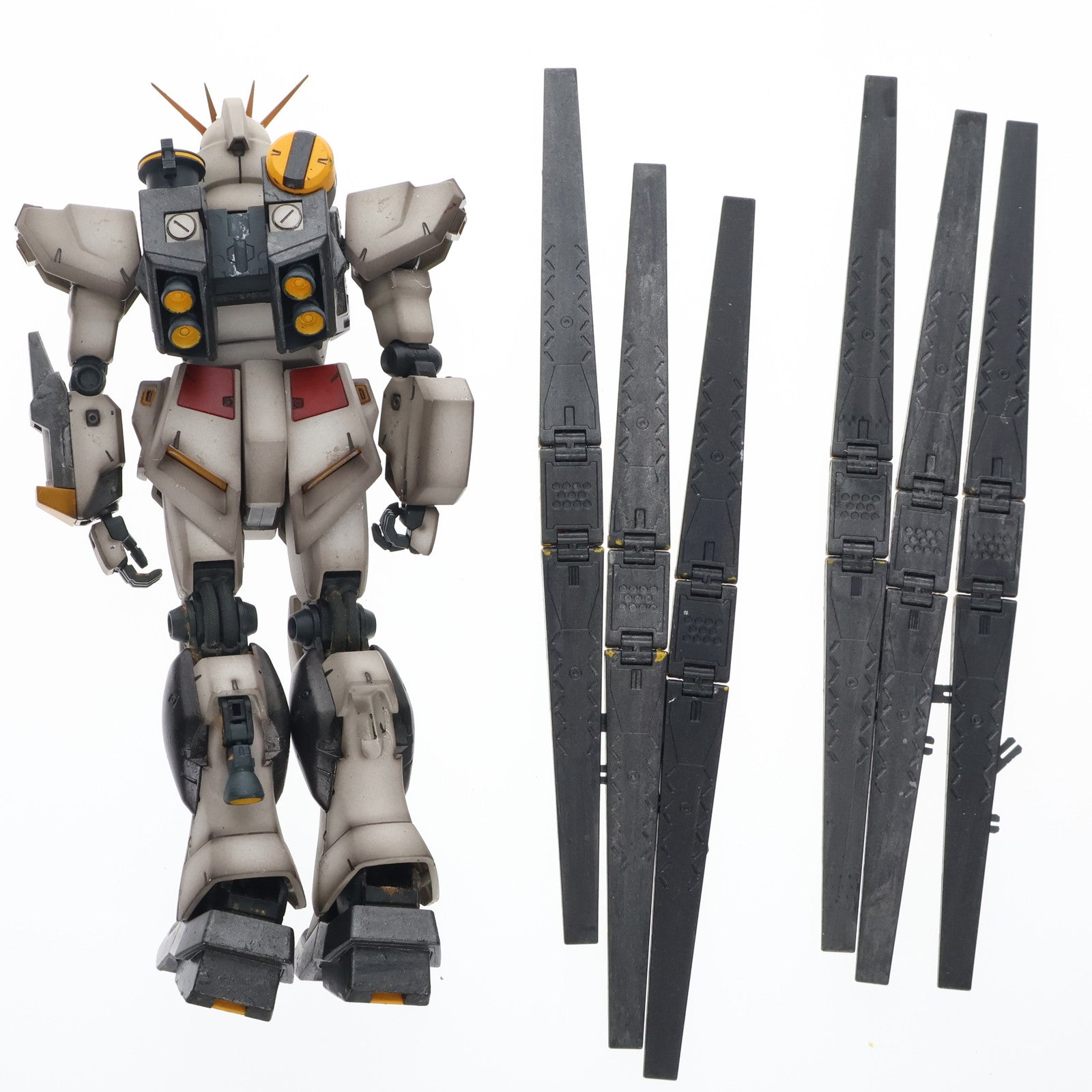 【中古即納】[PTM] MG 1/100 RX-93 νガンダム(ニューガンダム) 機動戦士ガンダム 逆襲のシャア プラモデル(0078212) バンダイ(20170802)