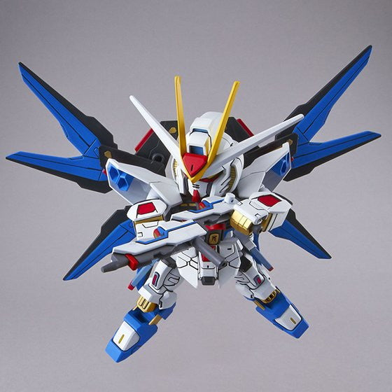 【中古即納】[PTM] (再々販) SDガンダム EXスタンダード 006 ZGMF-X20A ストライクフリーダムガンダム 機動戦士ガンダムSEED DESTINY(シード デスティニー) プラモデル(5065620) バンダイスピリッツ(20250201)
