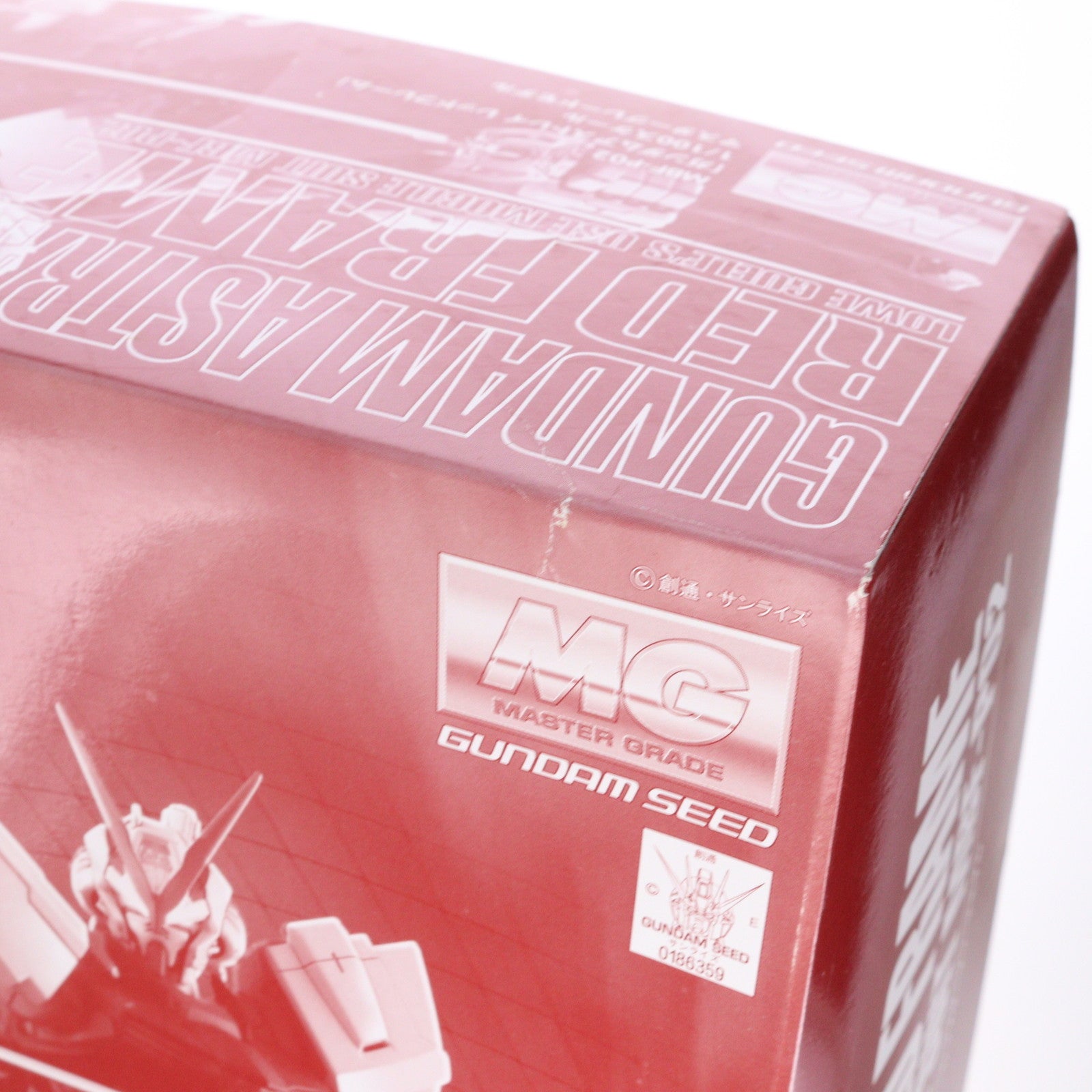 【中古即納】[PTM] プレミアムバンダイ限定 MG 1/100 MBF-P02 ガンダムアストレイ レッドフレーム 機動戦士ガンダムSEED ASTRAY(シード アストレイ) プラモデル(0186359) バンダイ(20140218)