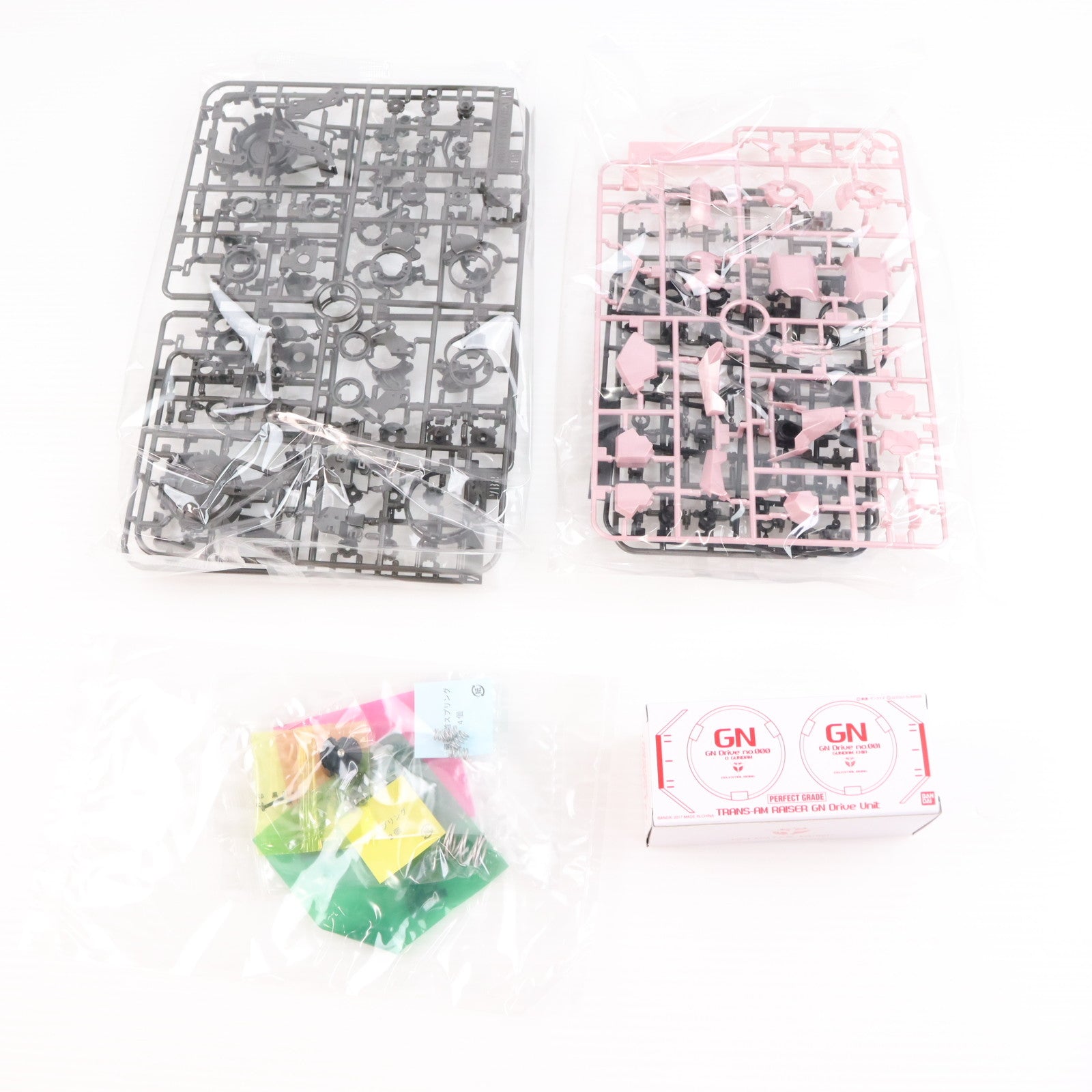 【中古即納】[PTM] プレミアムバンダイ限定 PG 1/60 GN-0000+GNR-010 トランザムライザー 機動戦士ガンダム00(ダブルオー) プラモデル(5063567) バンダイスピリッツ(20251017)