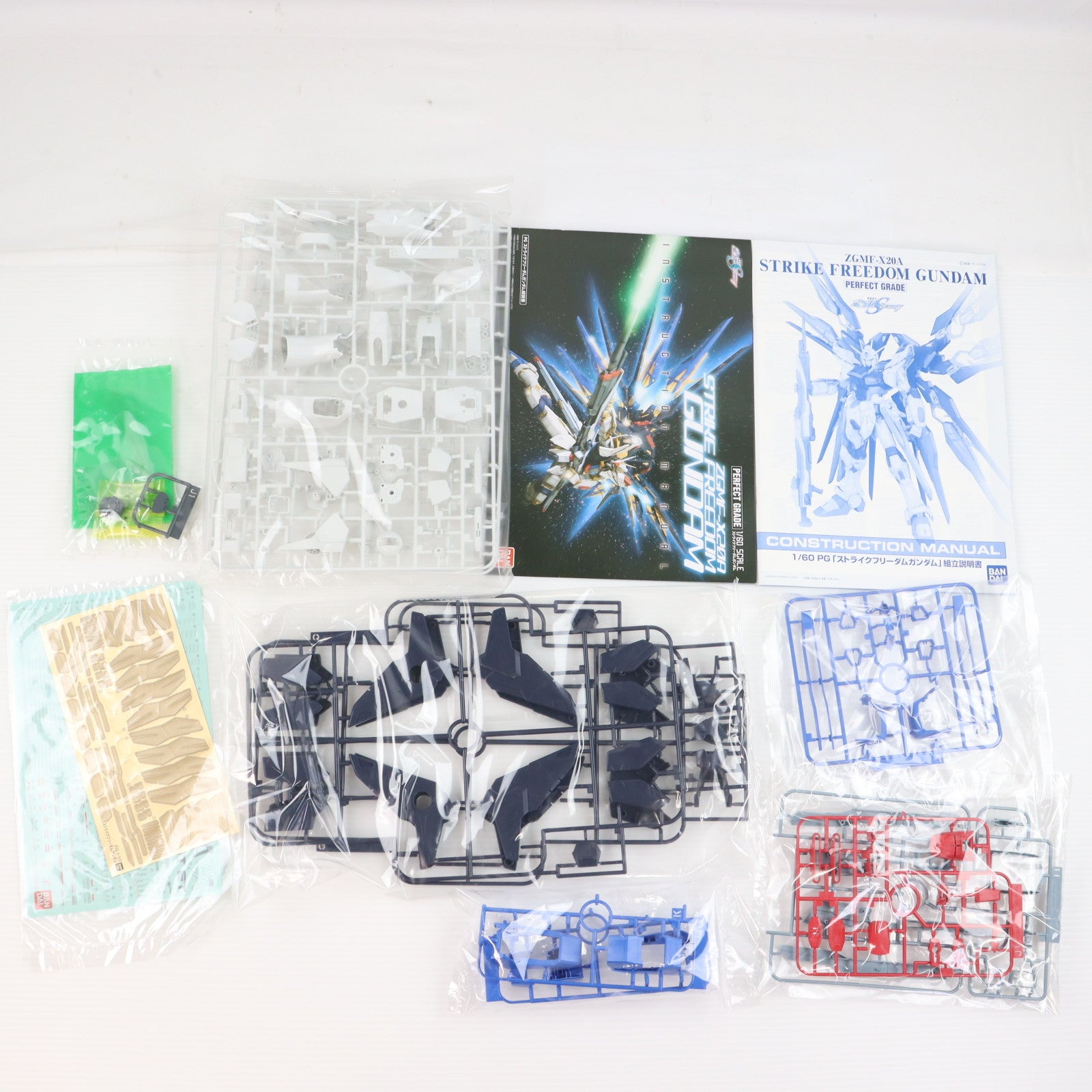 【中古即納】[PTM] PG 1/60 ZGMF-X20A ストライクフリーダムガンダム 機動戦士ガンダムSEED DESTINY(シード デスティニー) プラモデル(0165506) バンダイ(20101211)