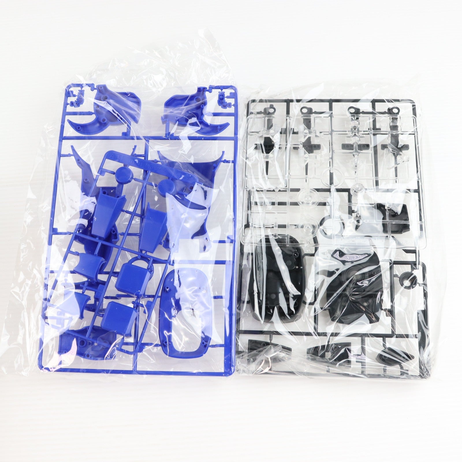 【中古即納】[PTM] 1/60 MS-07B グフ 機動戦士ガンダム HY2M グロリアスシリーズ プラモデル(0114151) バンダイ(20030823)