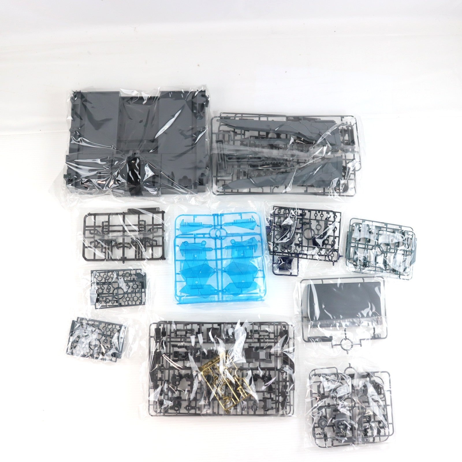 【中古即納】[PTM] プレミアムバンダイ限定 PG 1/60 RX-0 ユニコーンガンダム3号機 フェネクス 機動戦士ガンダムUC(ユニコーン) MSV プラモデル(0215341) バンダイ(20170228)