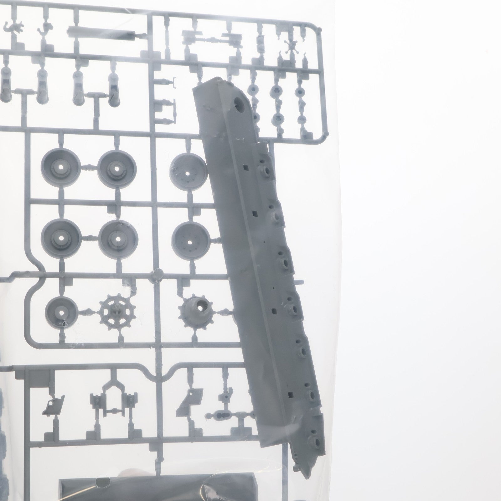 【中古即納】[PTM] 1/35 次世代主力戦車 KF51 パンター プラモデル(AMH35A047) Amusing Hobby(アミュージングホビー)(20230616)