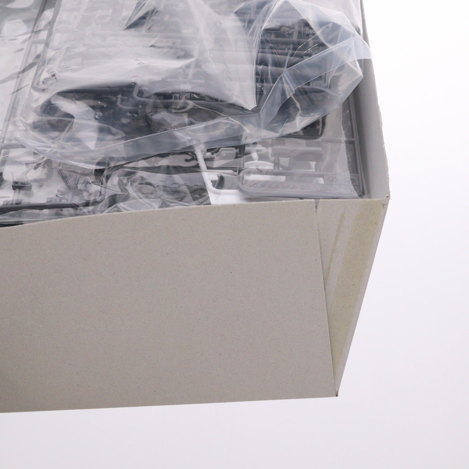 【中古即納】[PTM] MG 1/100 MSZ-006C1 ゼータプラス C1型 ガンダム・センチネル プラモデル(0107724) バンダイ(20020228)