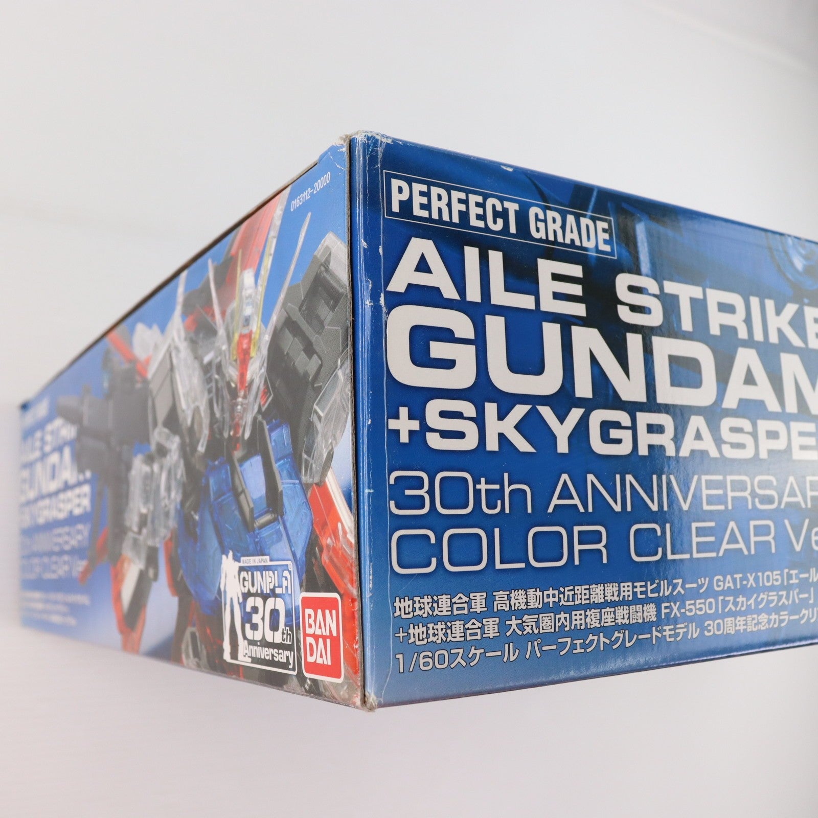 【中古即納】[PTM] PG 1/60 GAT-X105 エールストライクガンダム+FX-550 スカイグラスパー 30周年記念カラークリアVer. 機動戦士ガンダムSEED(シード) プラモデル(0163112) バンダイ(20100331)