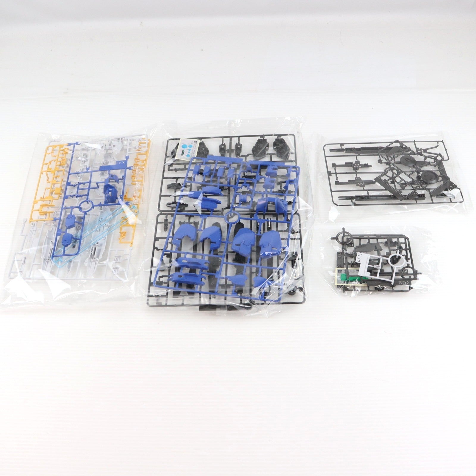 【中古即納】[PTM] プレミアムバンダイ限定 MG 1/100 Ex-Sガンダム/Sガンダム(タスクフォースαVer.) ガンダム・センチネル プラモデル バンダイスピリッツ(20250718)