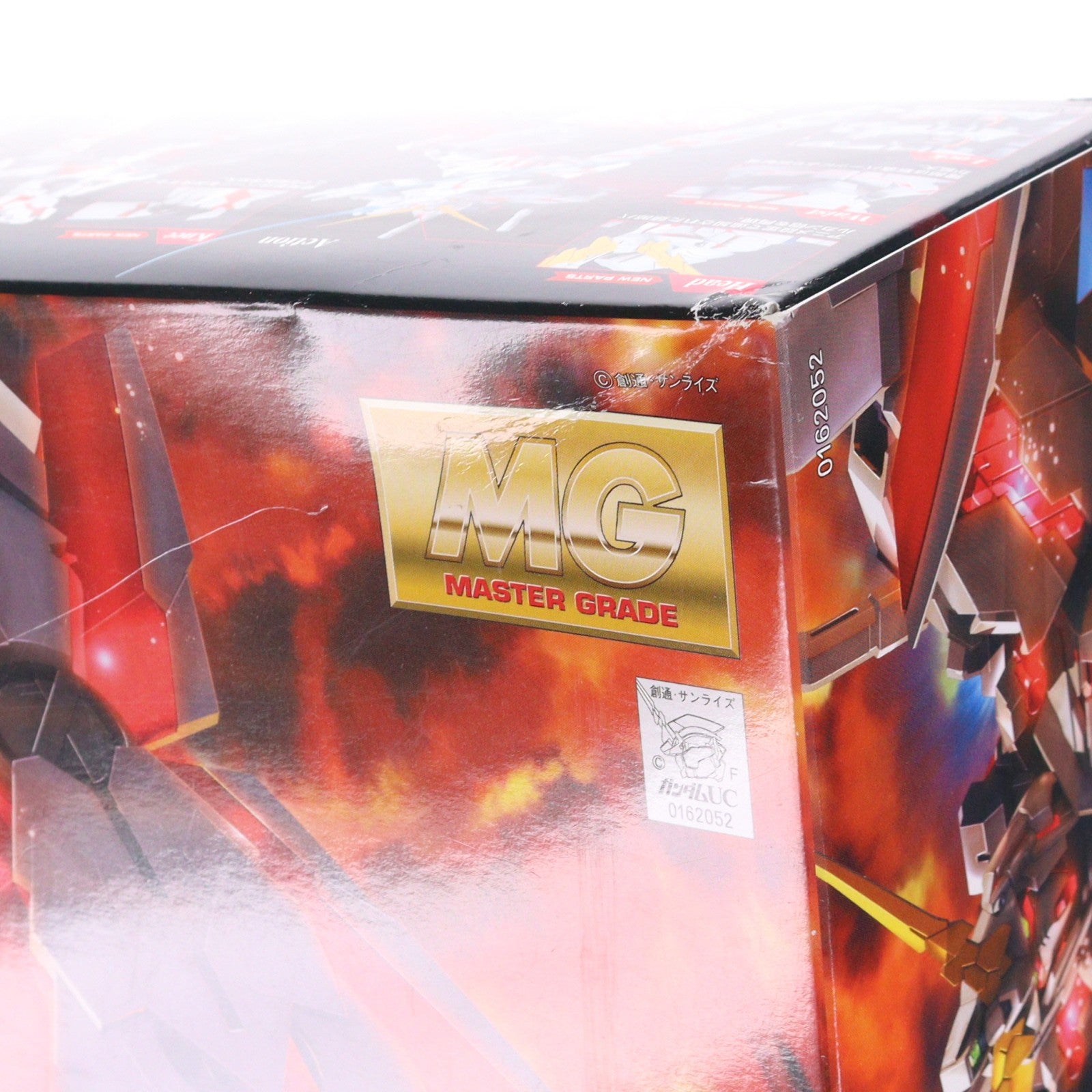 【中古即納】[PTM] MG 1/100 RX-0 ユニコーンガンダム HDカラー+MS CAGE 機動戦士ガンダムUC(ユニコーン) プラモデル(0162052) バンダイ(20100312)
