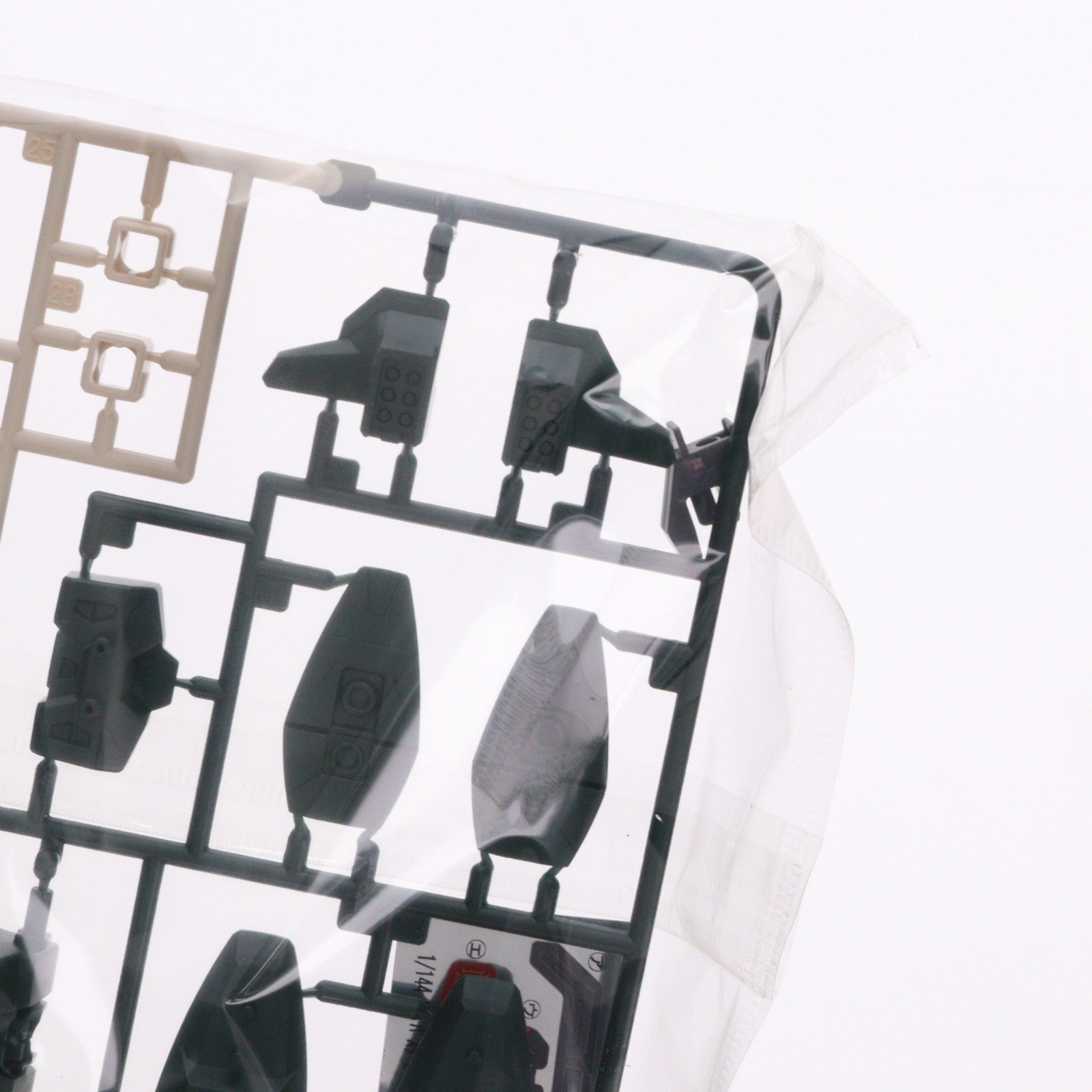 【中古即納】[PTM] HG 1/144 バスターガンダム 機動戦士ガンダムSEED(シード) プラモデル(0116403) バンダイ(20030131)