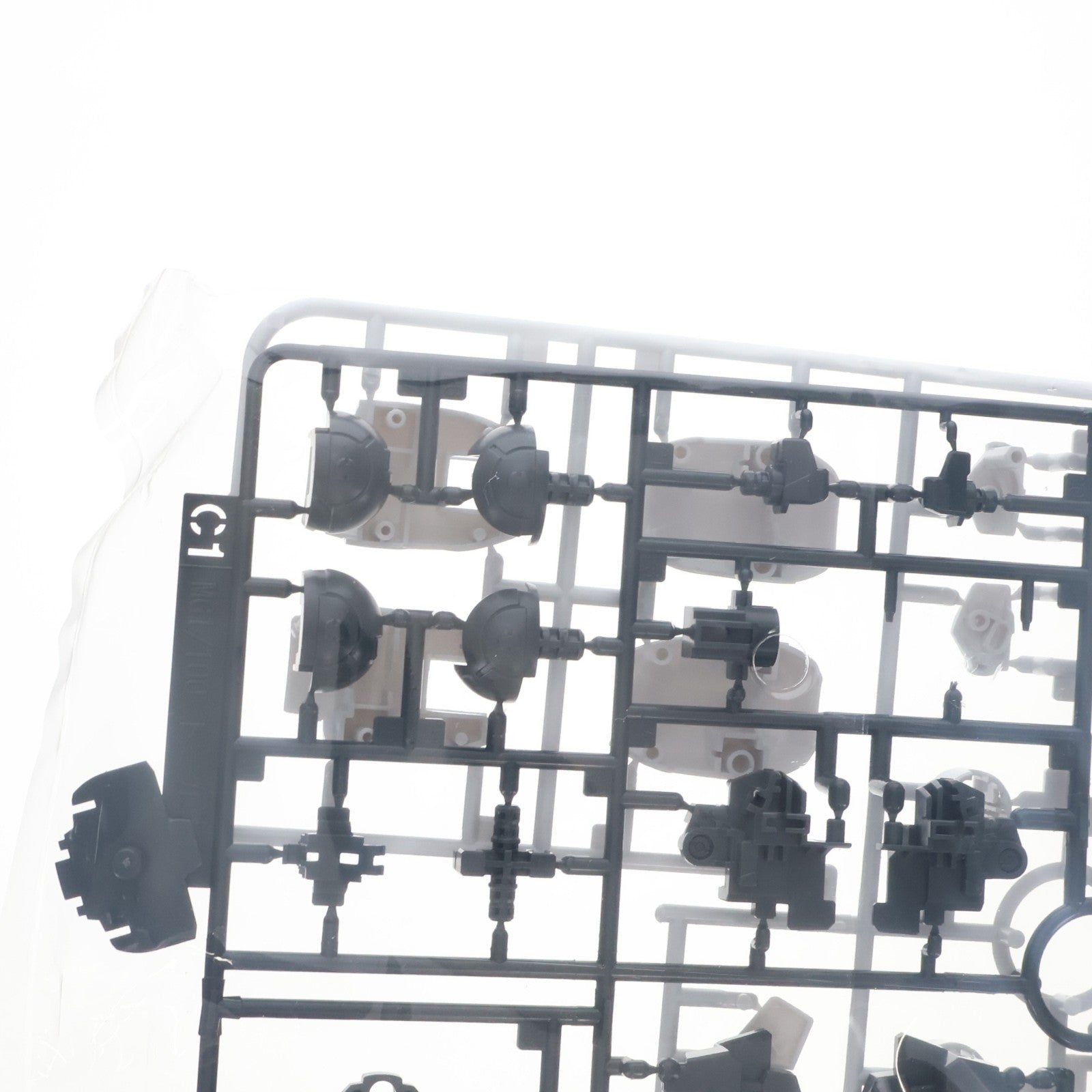 【中古即納】[PTM] MG 1/100 OZ-00MS トールギス EW 新機動戦記ガンダムW Endless Waltz(エンドレスワルツ) 敗者たちの栄光 プラモデル(0180759) バンダイ(20130129)