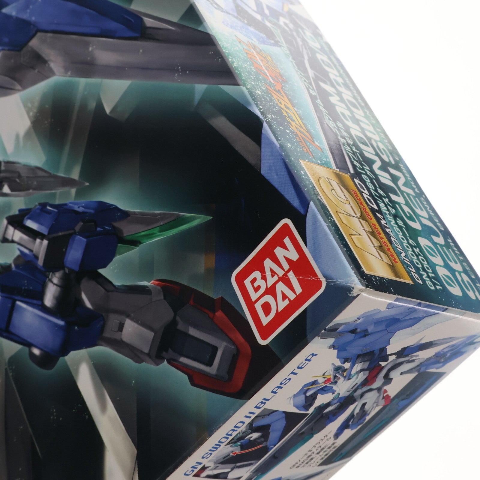 【中古即納】[PTM] MG 1/100 GN-0000GNHW/7SG ダブルオーガンダム セブンソード/G 機動戦士ガンダム00V(ダブルオーブイ)戦記 プラモデル(0171075) バンダイ(20110930)