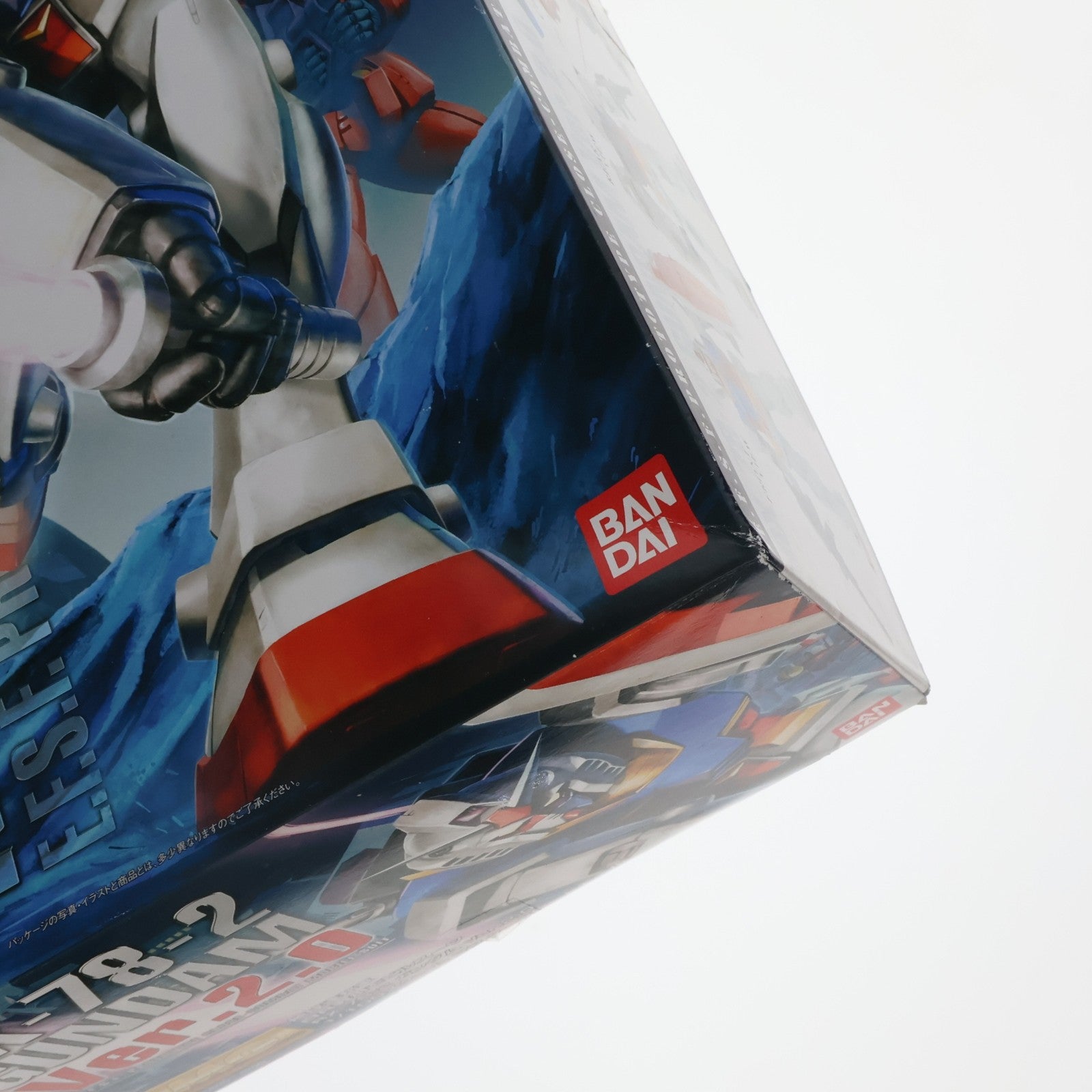 【中古即納】[PTM] MG 1/100 RX-78-2 ガンダム Ver.2.0 機動戦士ガンダム プラモデル(0155520) バンダイ(20080731)