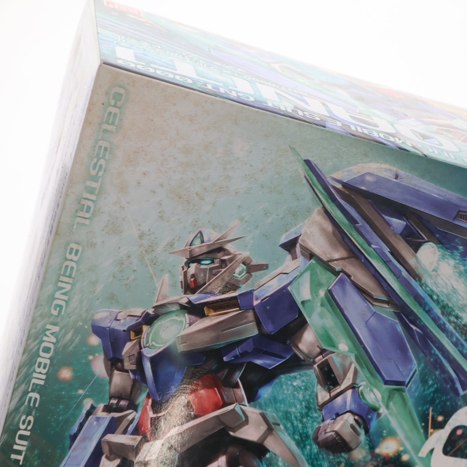 【中古即納】[PTM] MG 1/100 GNT-0000 ダブルオークアンタ 劇場版 機動戦士ガンダム00(ダブルオー) -A wakening of the Trailblazer- プラモデル(0165654) バンダイ(20101120)